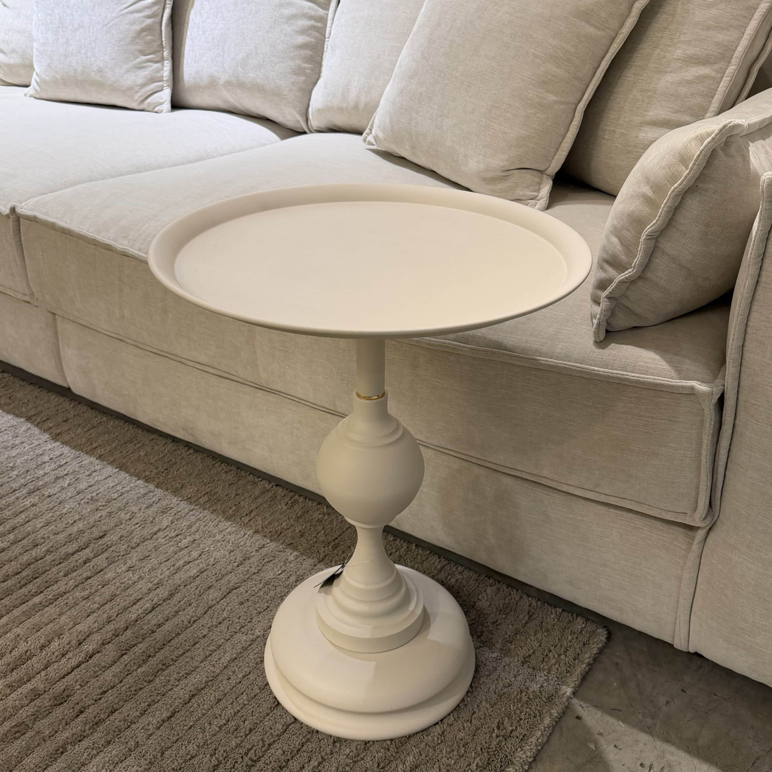 שולחן צד מתכת לבן שבור רגל עיטור עיגול - במלאי במחיר מיוחד!