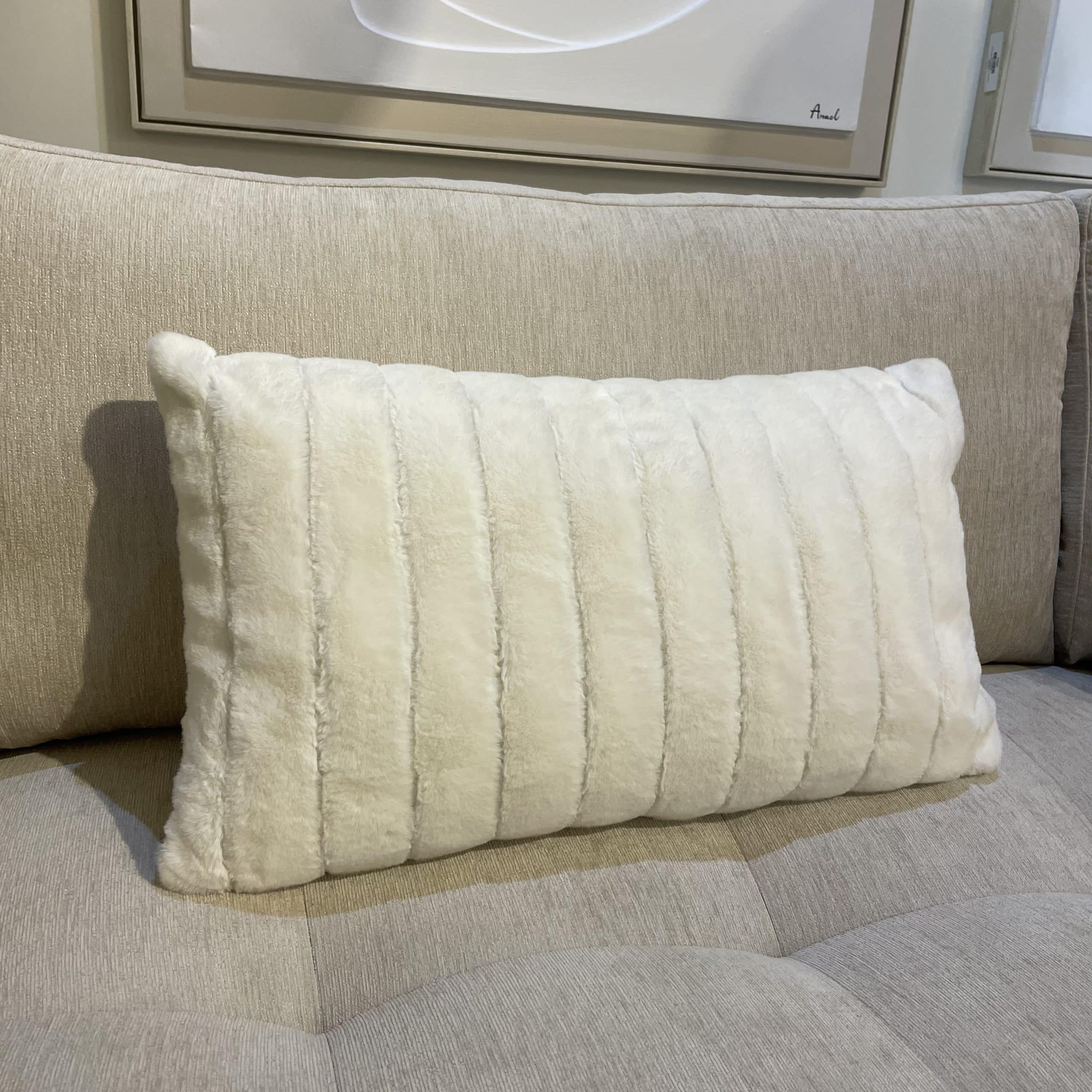 כרית פסים מלבנית שמנת 40/60 פלור