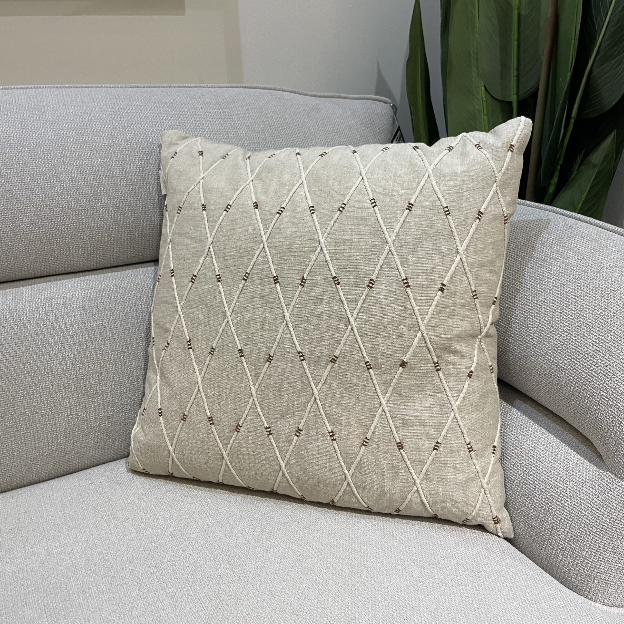 כרית מעוצבת מאסימו 45/45 - אחרונה!