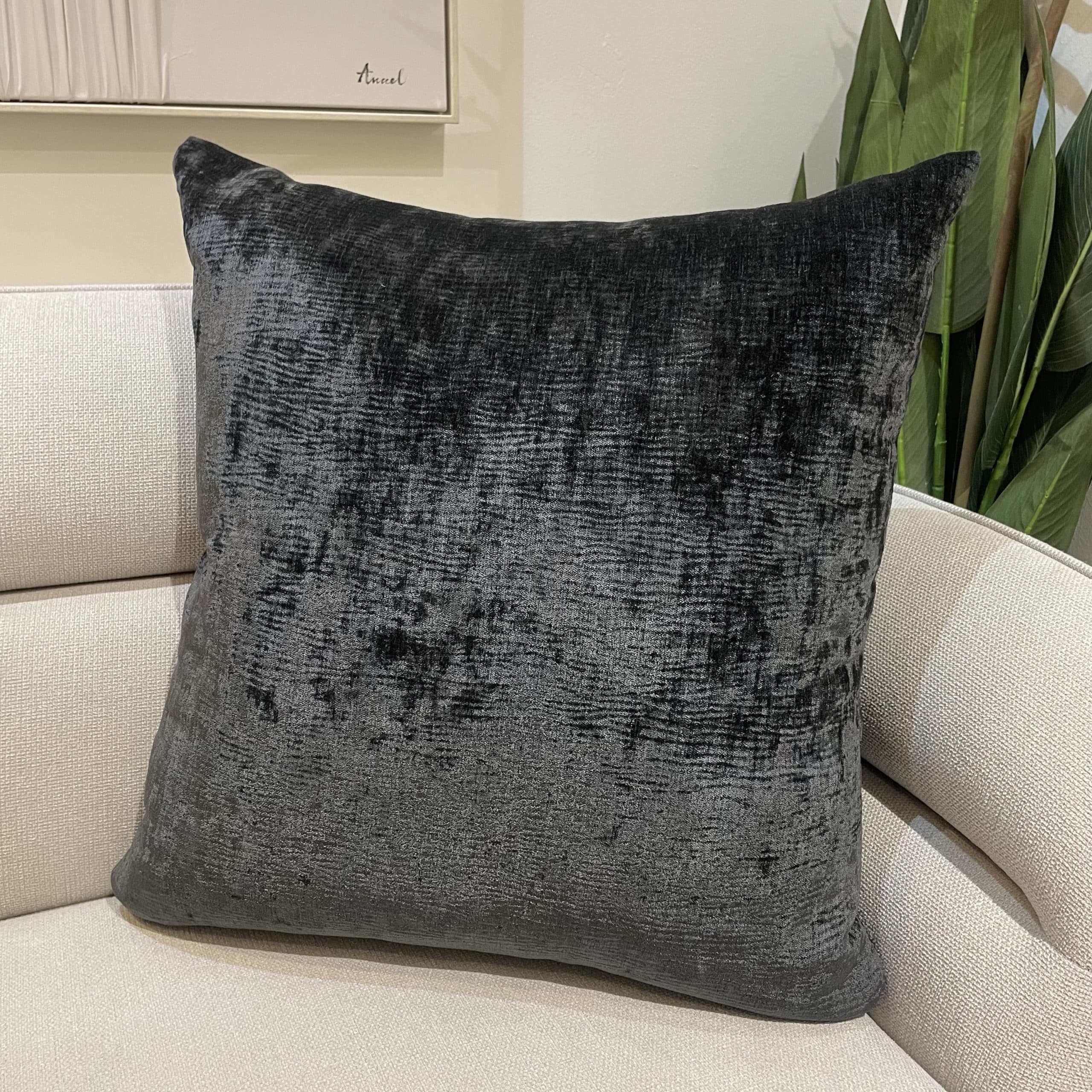 כרית מרובעת שחור מבריק לואנה 55/55 - 2 אחרונות