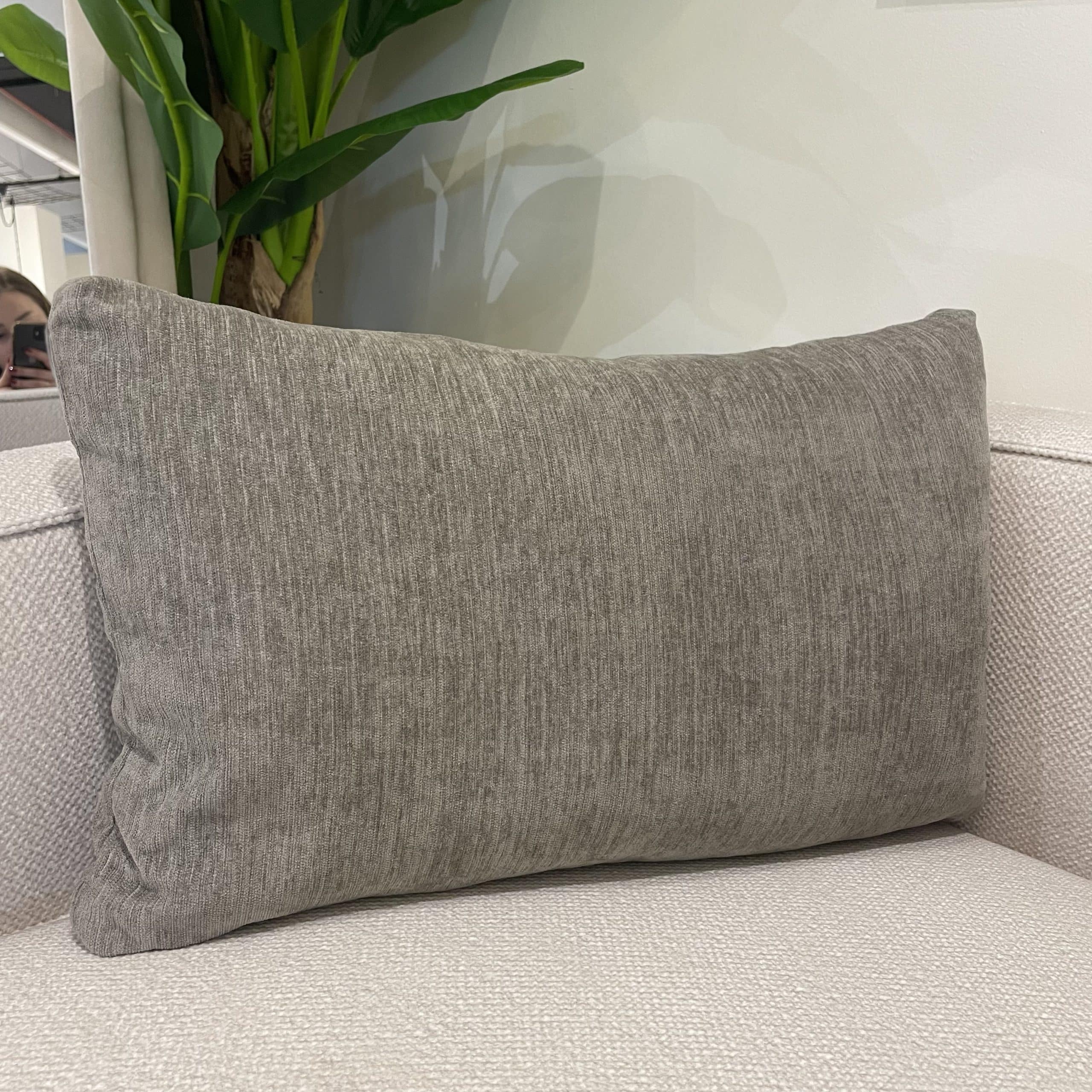 כרית נוי מלבנית מעוצבת מוקה 60/37 - אחרונה!