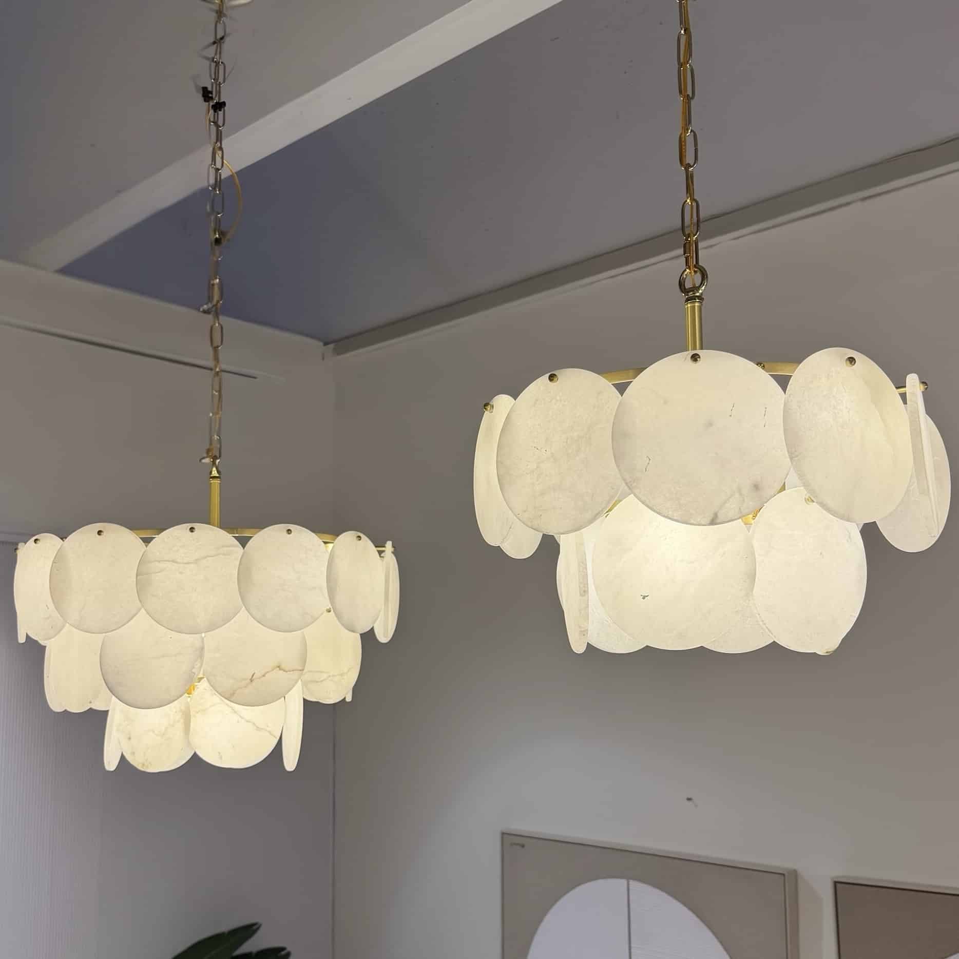 מנורת תלייה יוקרתית ומעוצבת פטלס דגם פלור