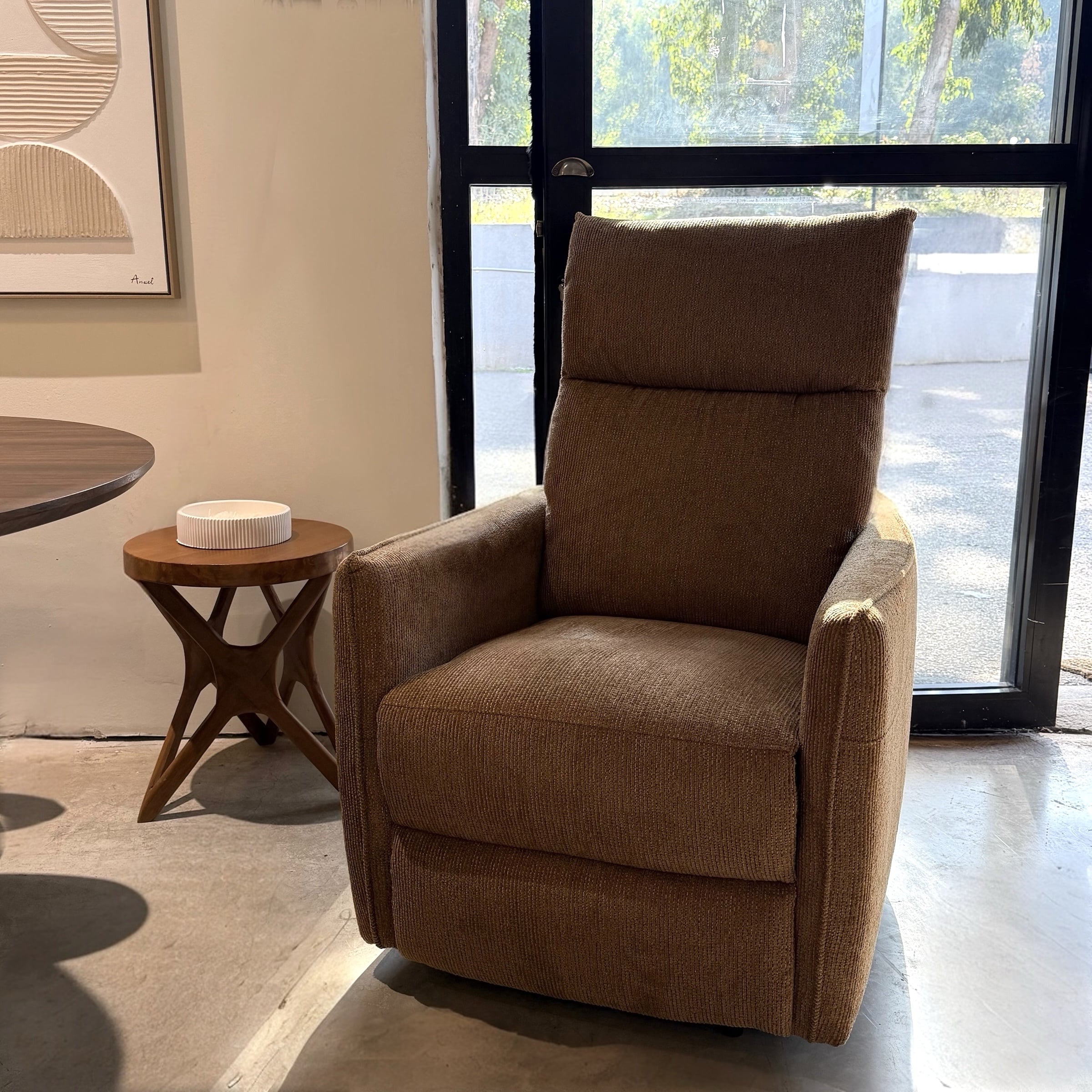 כורסא טלוויזיה חשמלית אריג חום בהיר / חרדל דגם בלי