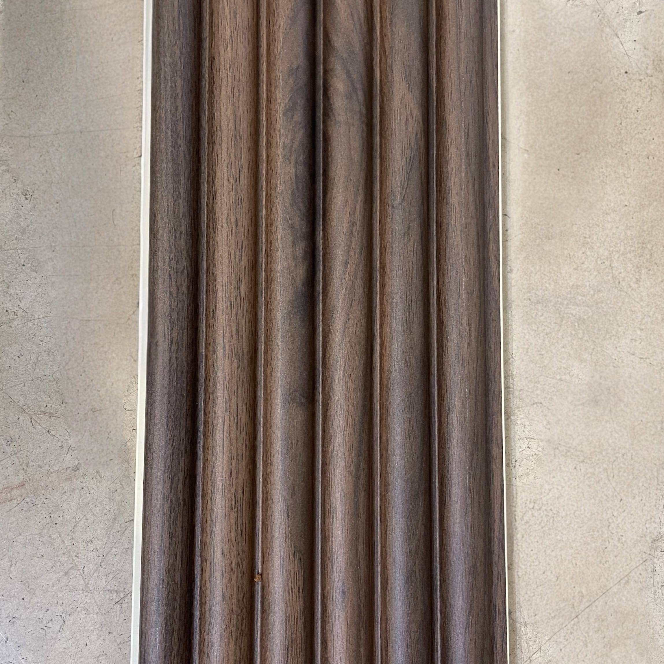 חיפוי קיר דגם 06 ראונד אגוז 16/290 - חדש!