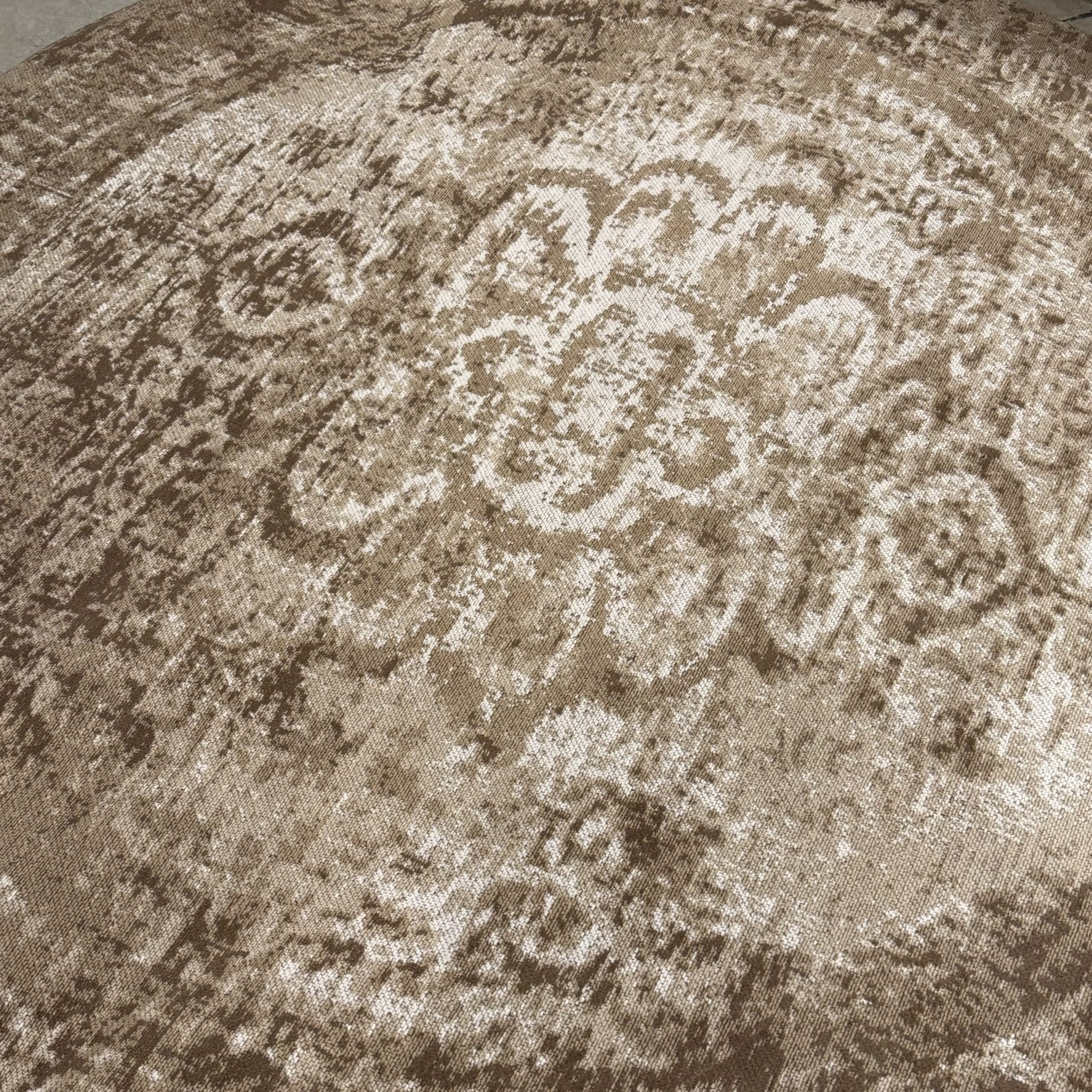 שטיח וינטג׳ חום דגם מדליון דקורית קוטר 150 - חיסול!