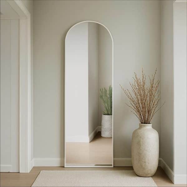 מראה חצי עגולה מסגרת לבנה דגם שחם