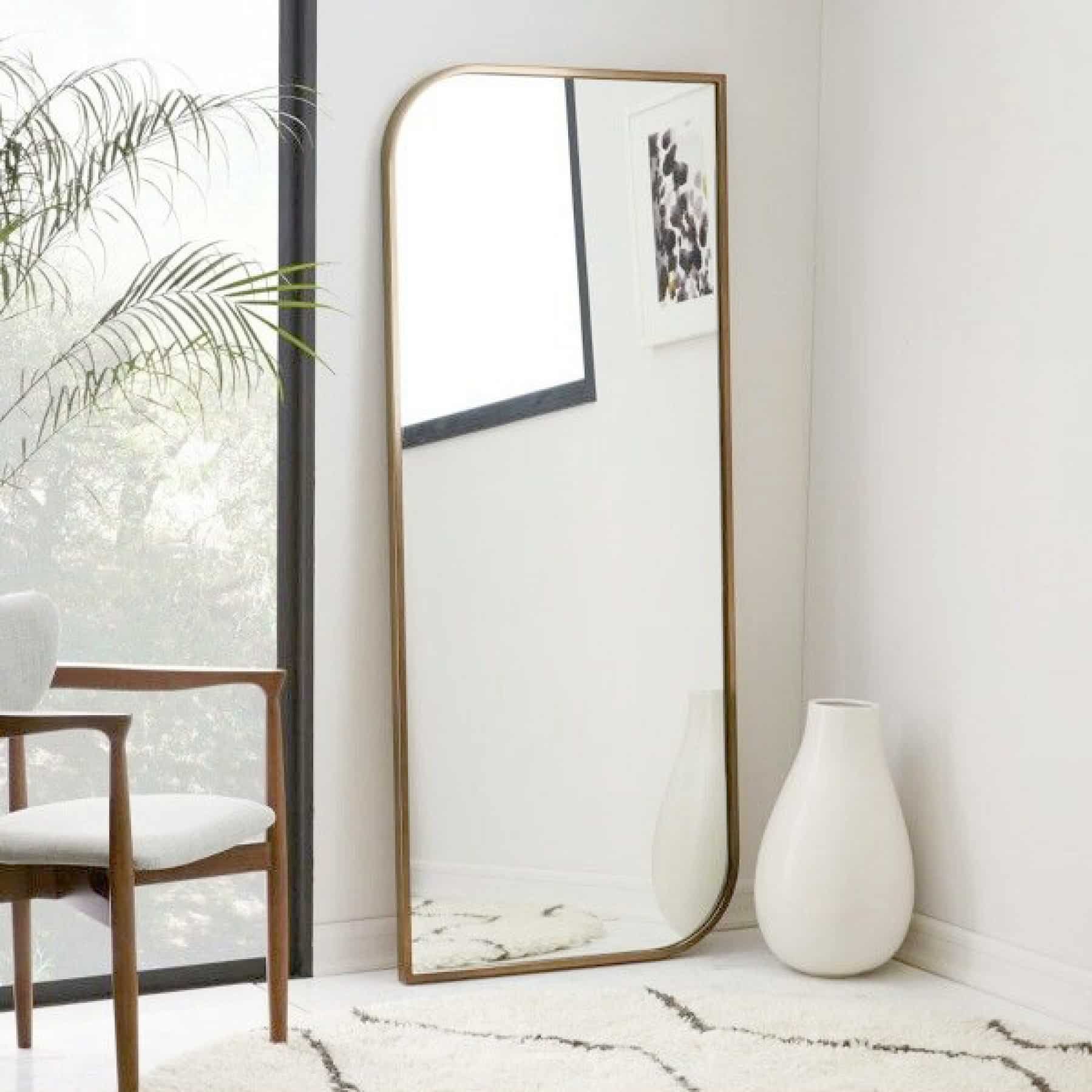 מראה מלבנית פינות מעוגלות 50/140 עץ טבעי דגם שחם מראה מלבנית פינות מעוגלות 50/140 עץ טבעי דגם שחם