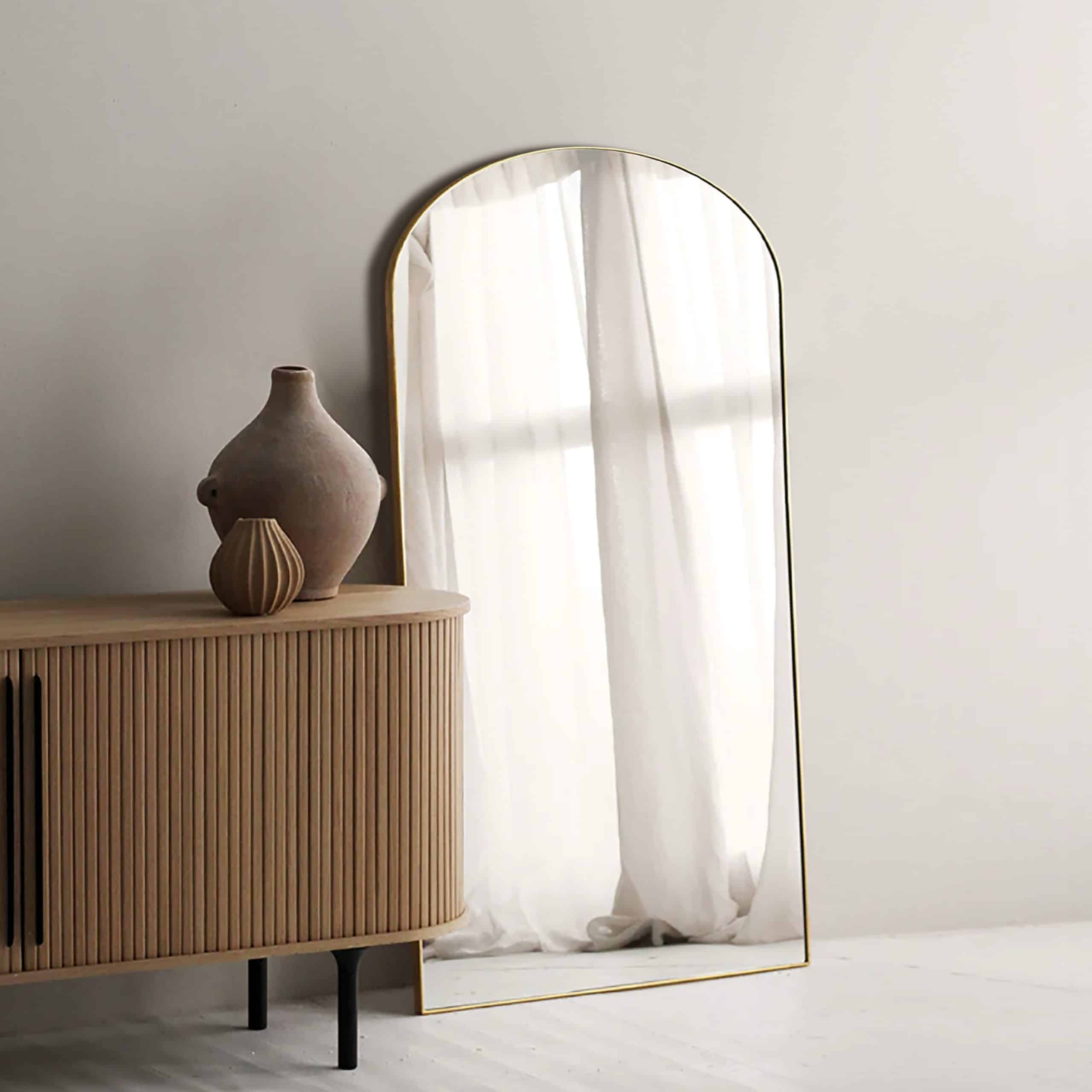 מראת גוף ראש מעוגל רחבה מסגרת זהב 80/180 דגם שחם