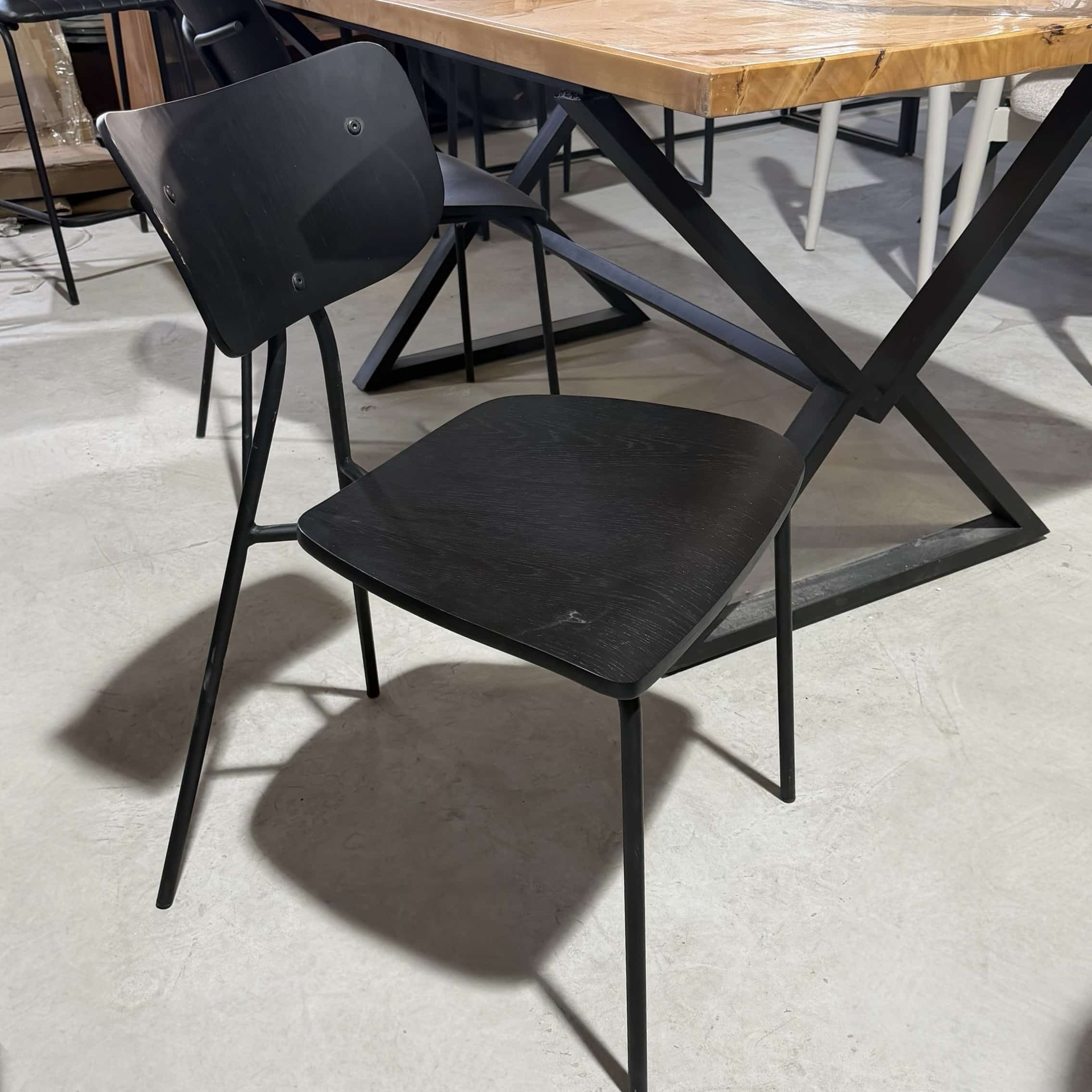 כסא מעוצב מוזס פורניר שחור דגם לאו - 2 אחרונים!