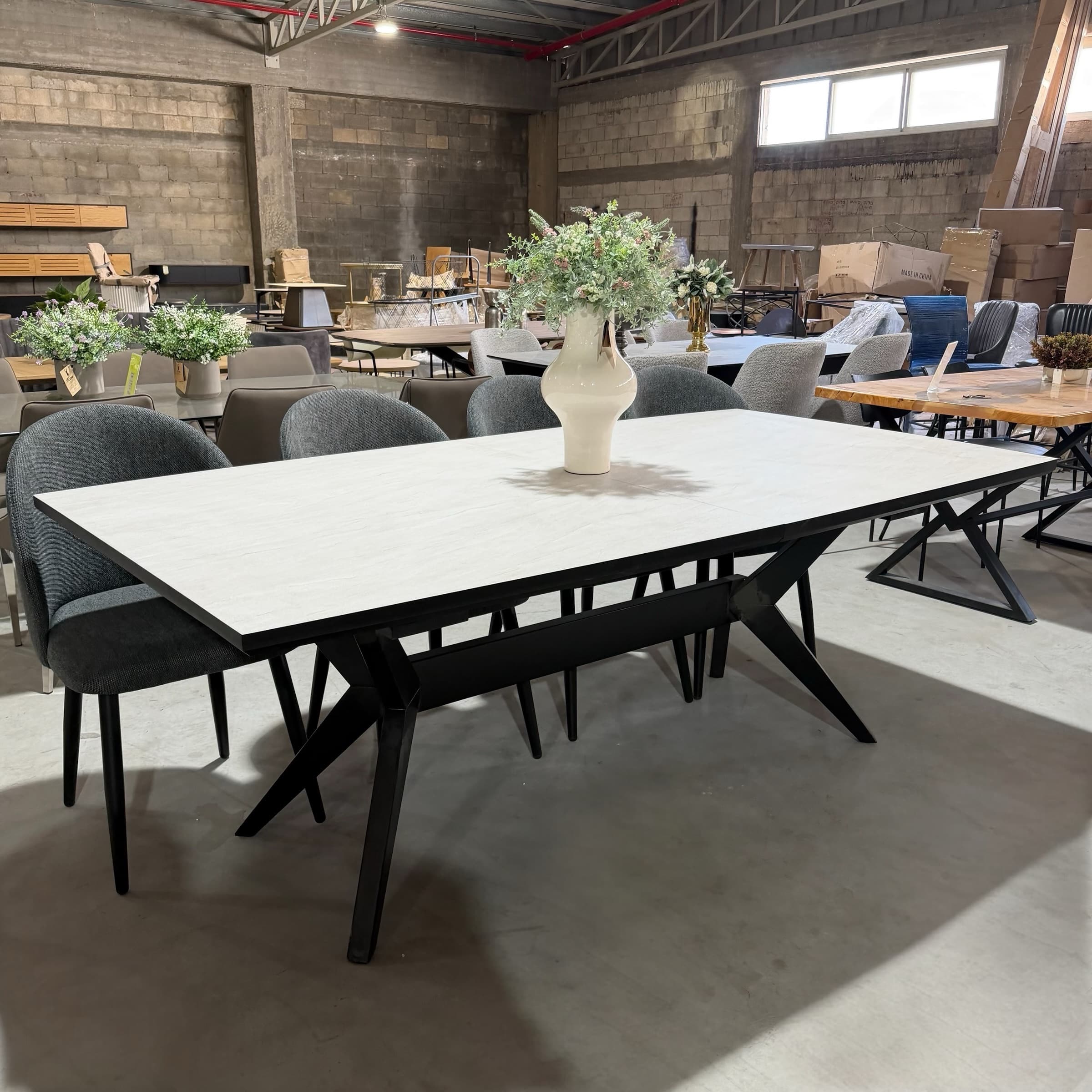 שולחן פינת אוכל מעוצב דגם ליזט פורמייקה אבן רגל שחורה - חיסול!!