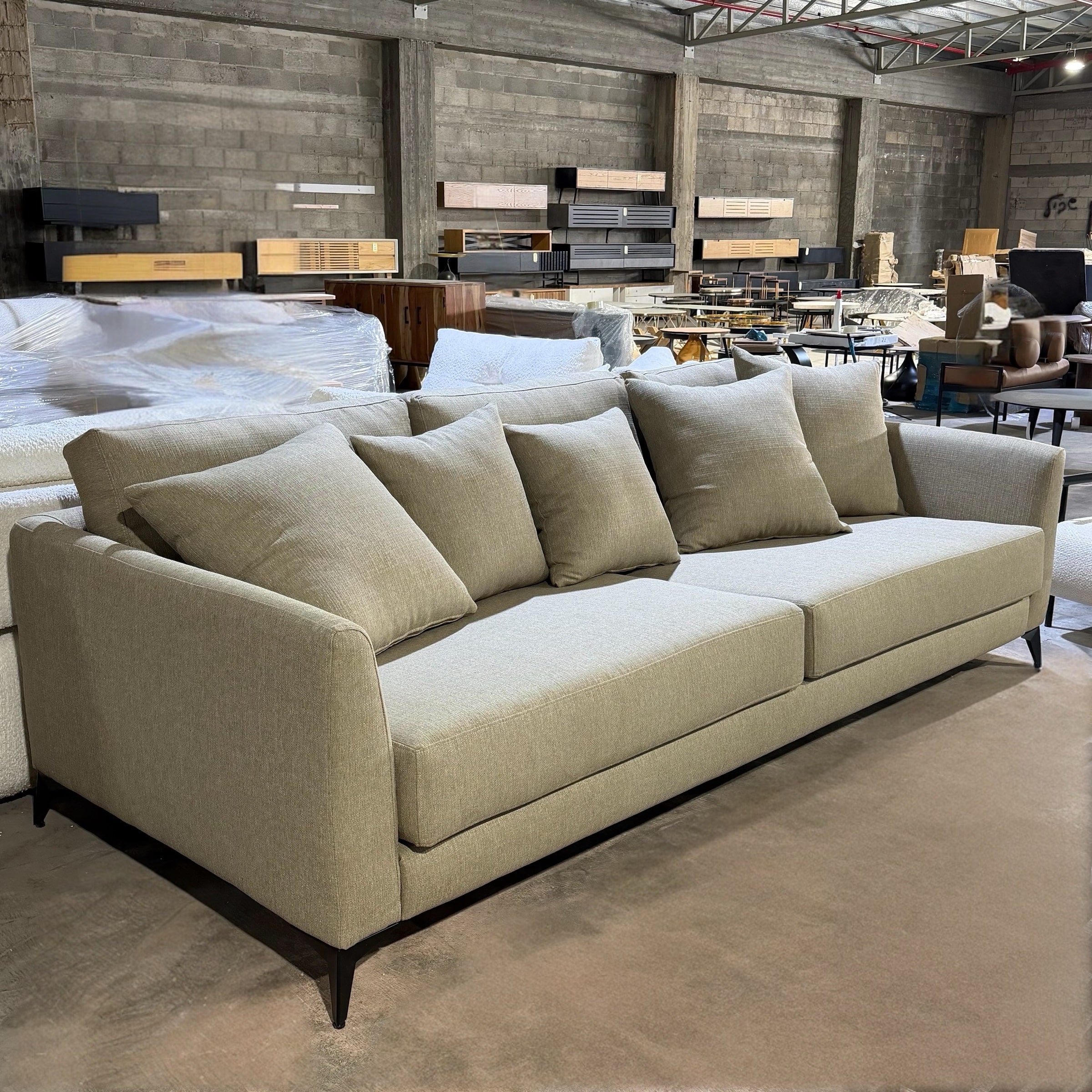 ספה מפנקת דגם דולי גוון ירקרק 260/110 ס״מ - חיסול מעודפים! ספה מפנקת דגם דולי גוון ירקרק 260/110 ס״מ - חיסול מעודפים!