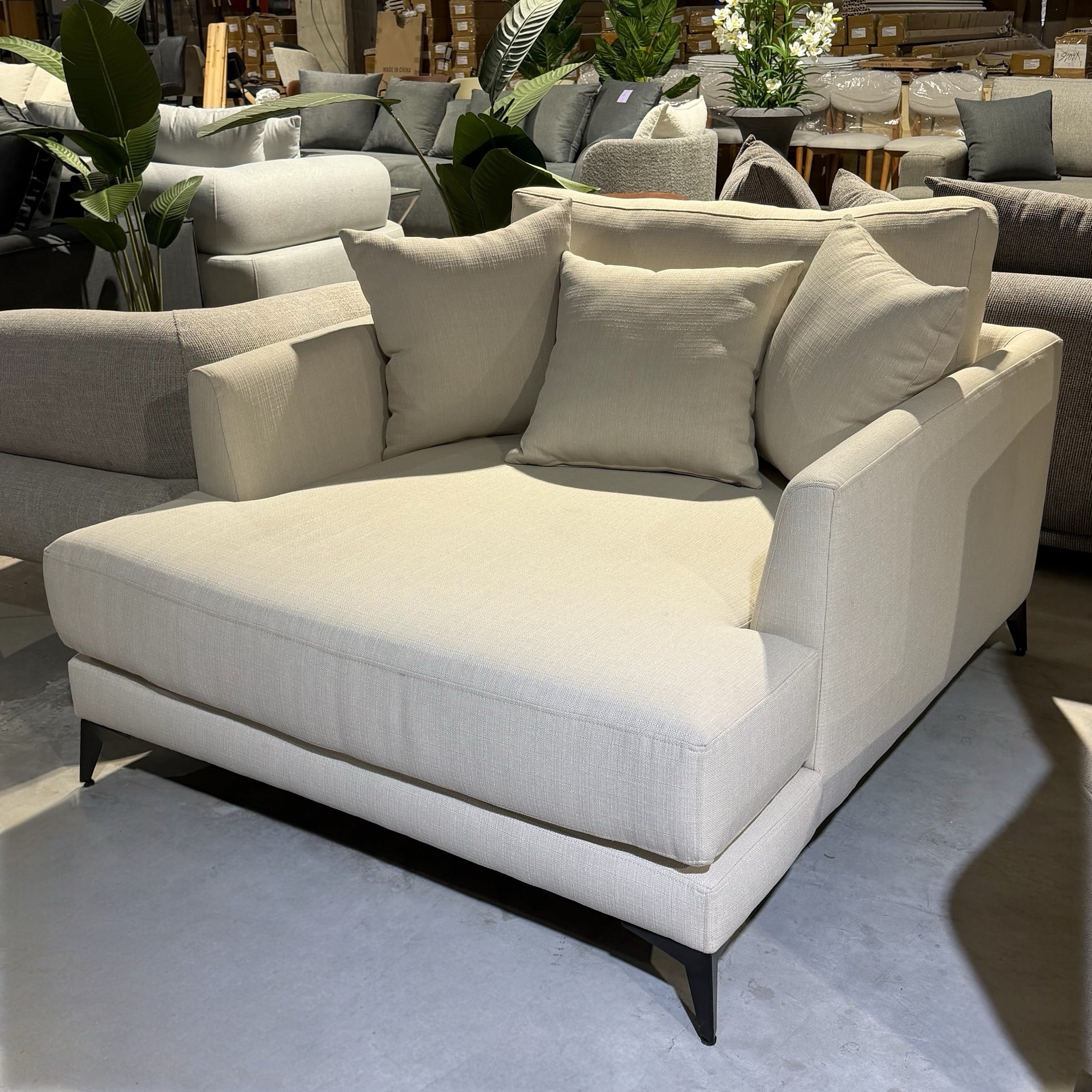 לאב סיט מפנקת דגם דולי 120/140 בד פנינה - חיסול עודפים!! לאב סיט מפנקת דגם דולי 120/140 בד פנינה - חיסול עודפים!!