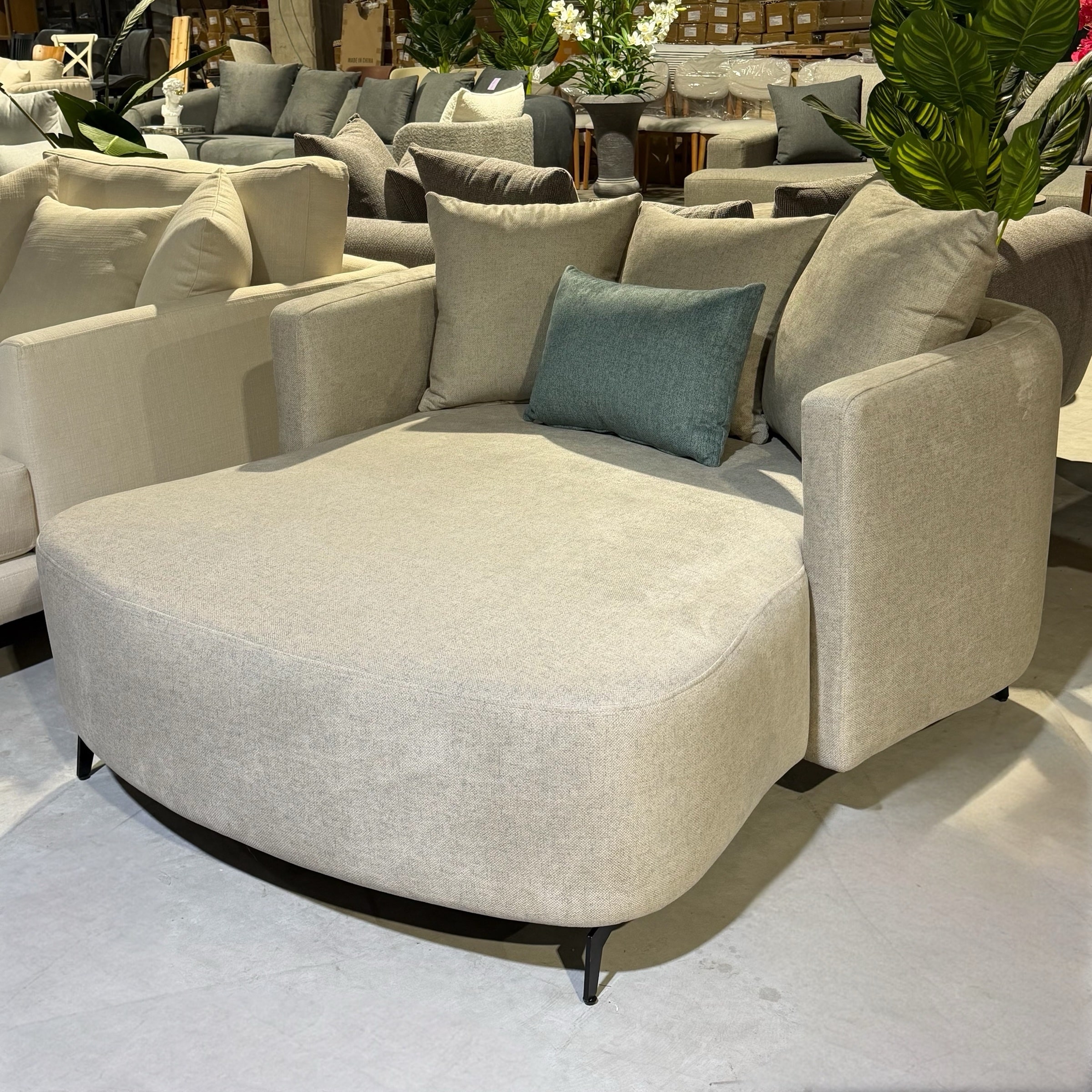 לאב סיט מעוצבת דגם 201 120/140 גוון בז משולב - חיסול עודפים!! לאב סיט מעוצבת דגם 201 120/140 גוון בז משולב - חיסול עודפים!!