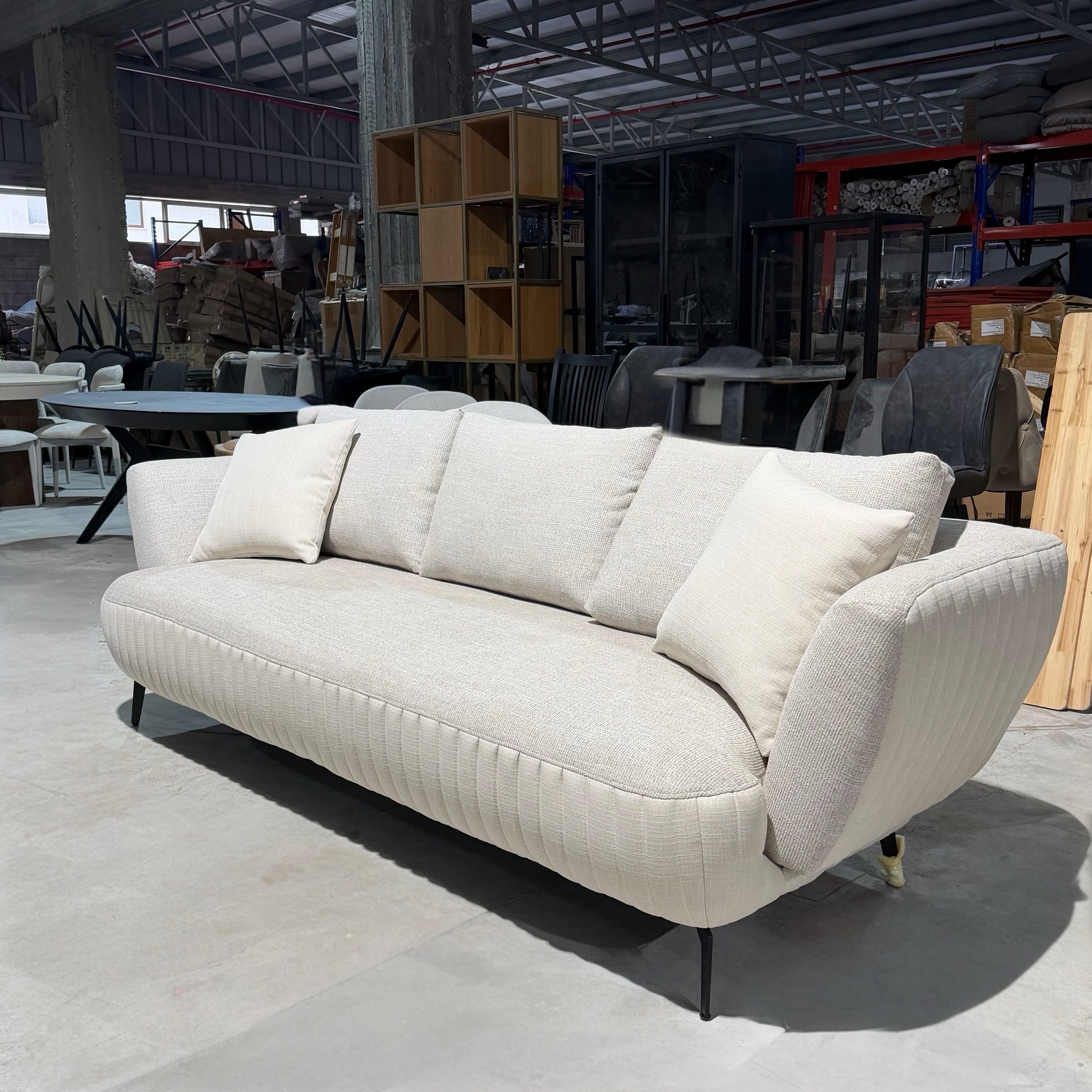 ספה מעוצבת דגם 101 בד אריג אפור בשילוב לבן פנינה - חיסול עודפים!! ספה מעוצבת דגם 101 בד אריג אפור בשילוב לבן פנינה - חיסול עודפים!!