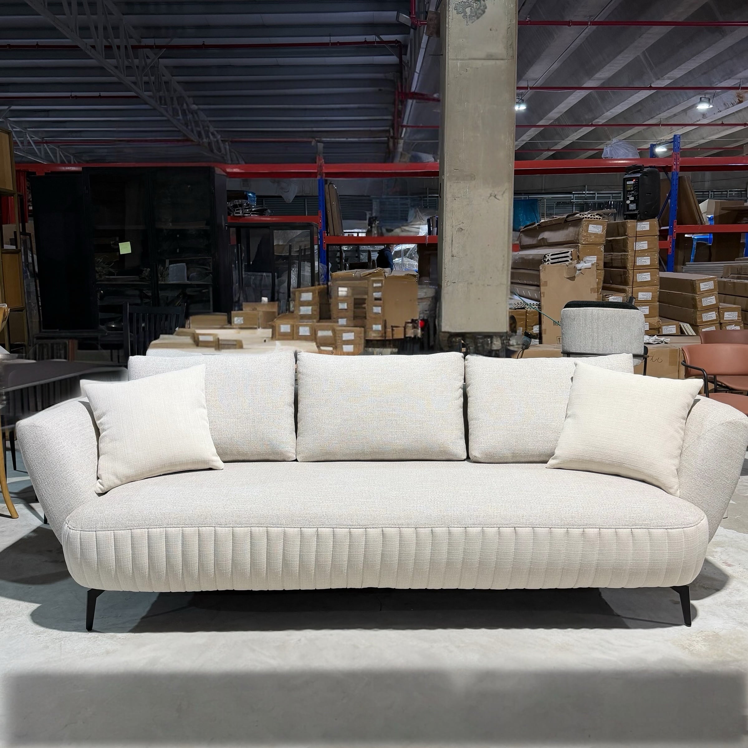 ספה מעוצבת דגם 101 בד אריג אפור בשילוב לבן פנינה - חיסול עודפים!! ספה מעוצבת דגם 101 בד אריג אפור בשילוב לבן פנינה - חיסול עודפים!!