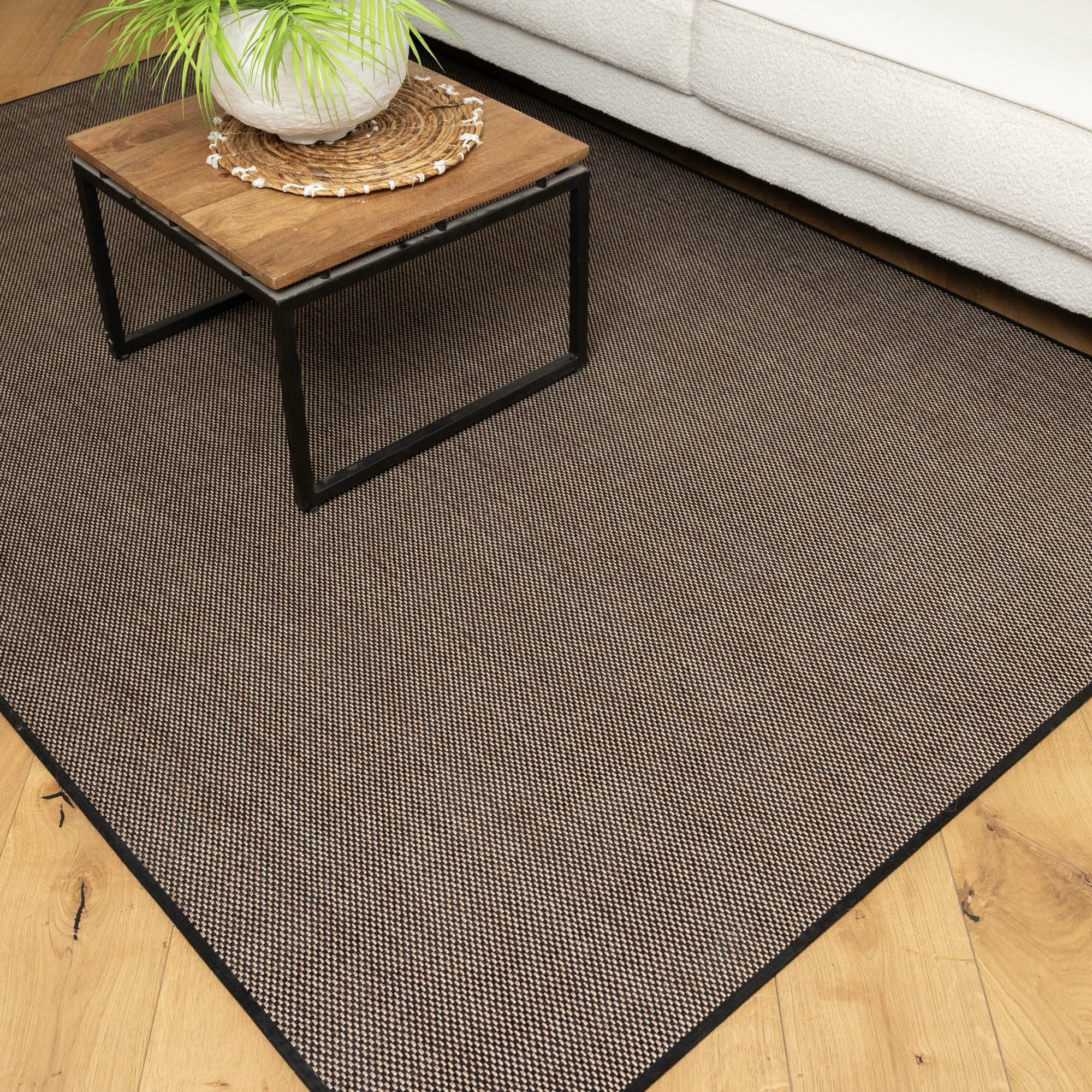 שטיח מעוצב חום שחור דגם אלדו שאניל 150/230 שטיח מעוצב חום שחור דגם אלדו שאניל 150/230