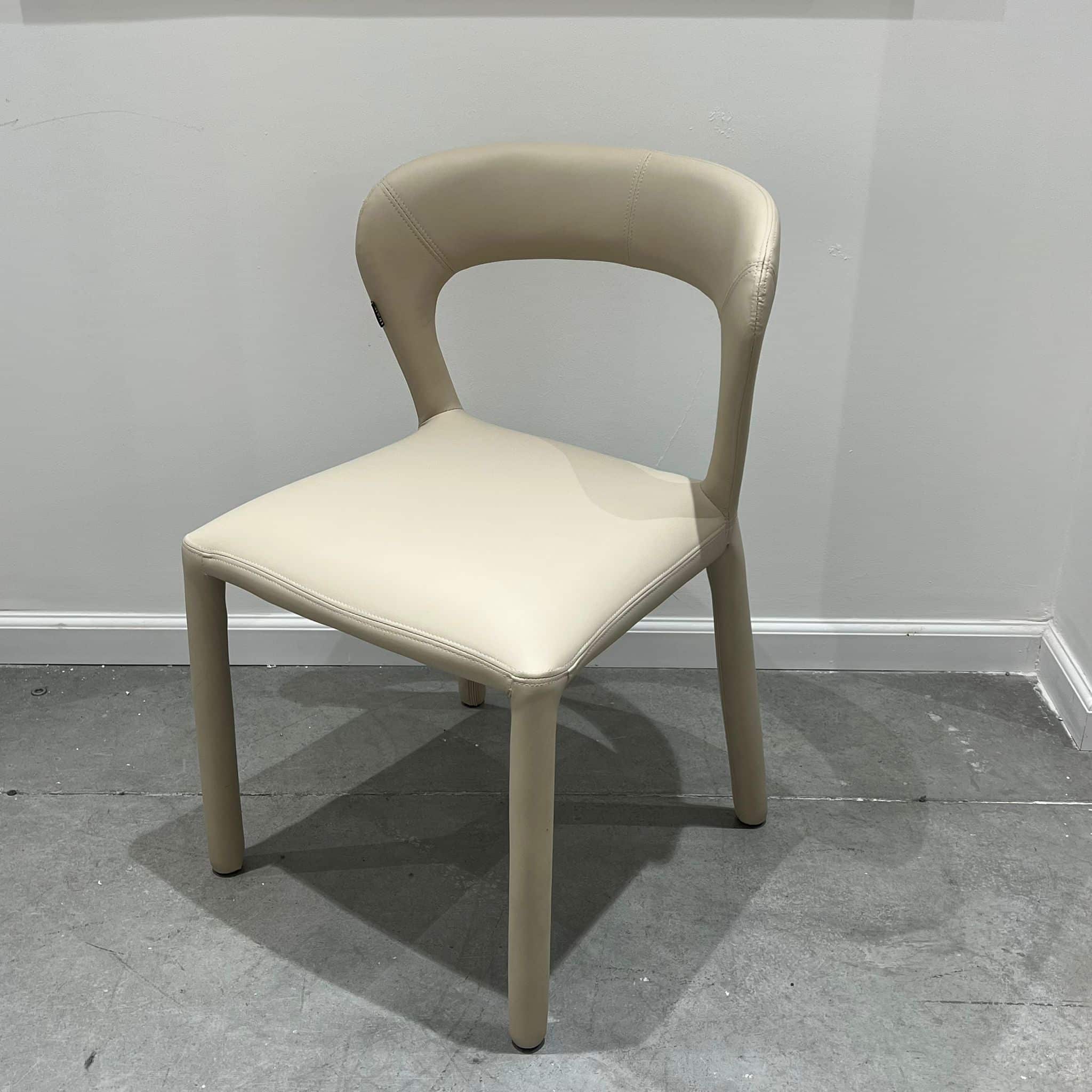 כיסא יוקרתי נורד דמוי עור אבן דגם סופיטל