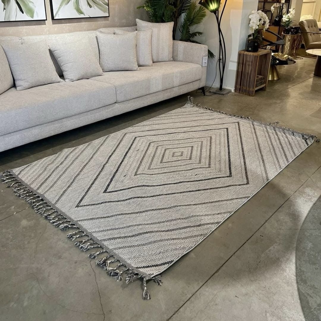 שטיח אפור מעוצב 160/230 דגם אוטופיה שטיח אפור מעוצב 160/230 דגם אוטופיה