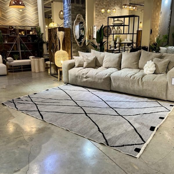 שטיח בוהו שחור אפור פרנזים דגם רובין