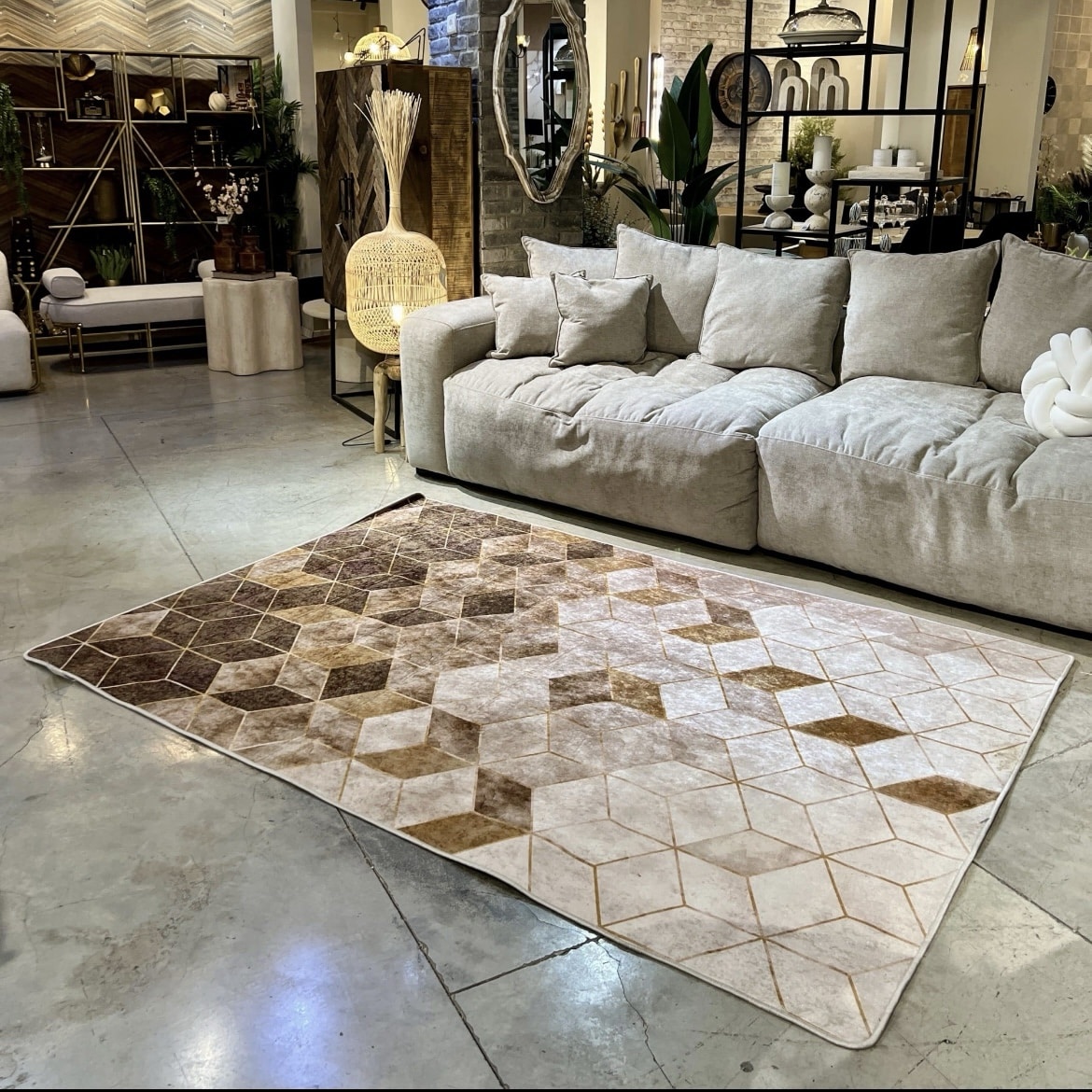 שטיח מעוצב גאומטרי גוון חום בז 160/230 דגם קוביות - חיסול!