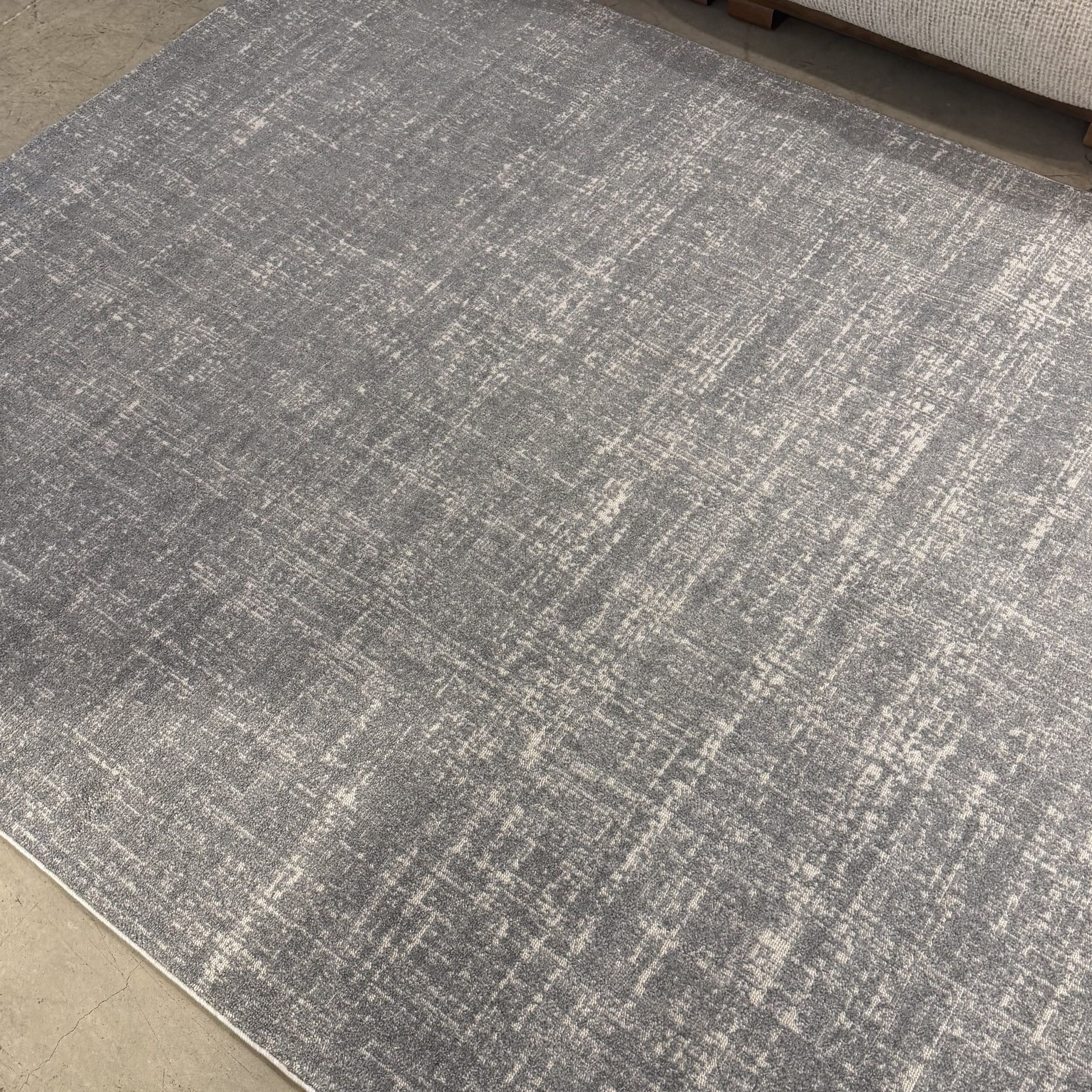 שטיח מעוצב אפור קר דגם אודסה שטיח מעוצב אפור קר דגם אודסה