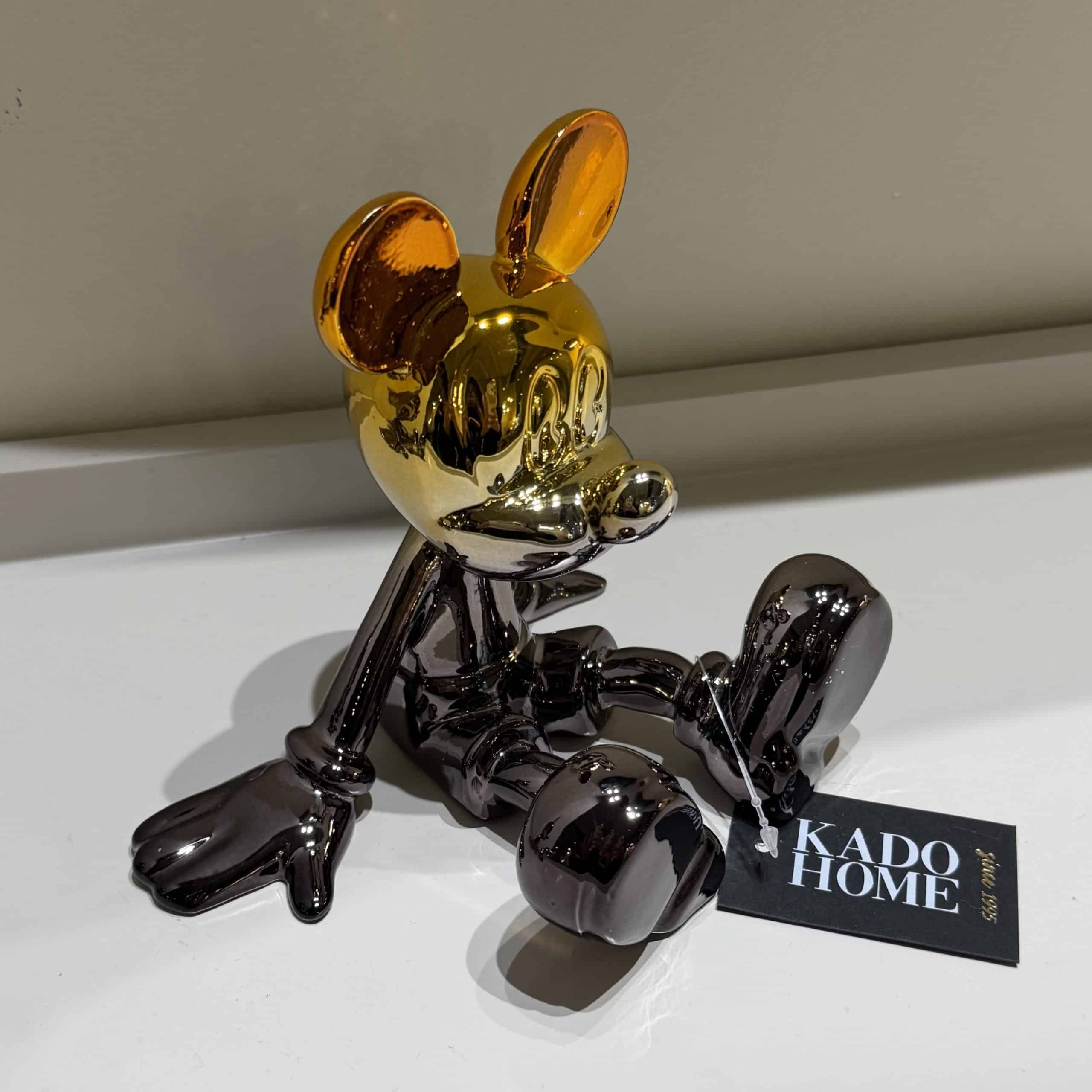 פסל מיקי מאוס יושב אומברה מטאלי כסף וזהב 13 ס״מ דגם סופיה פסל מיקי מאוס יושב אומברה מטאלי כסף וזהב 13 ס״מ דגם סופיה