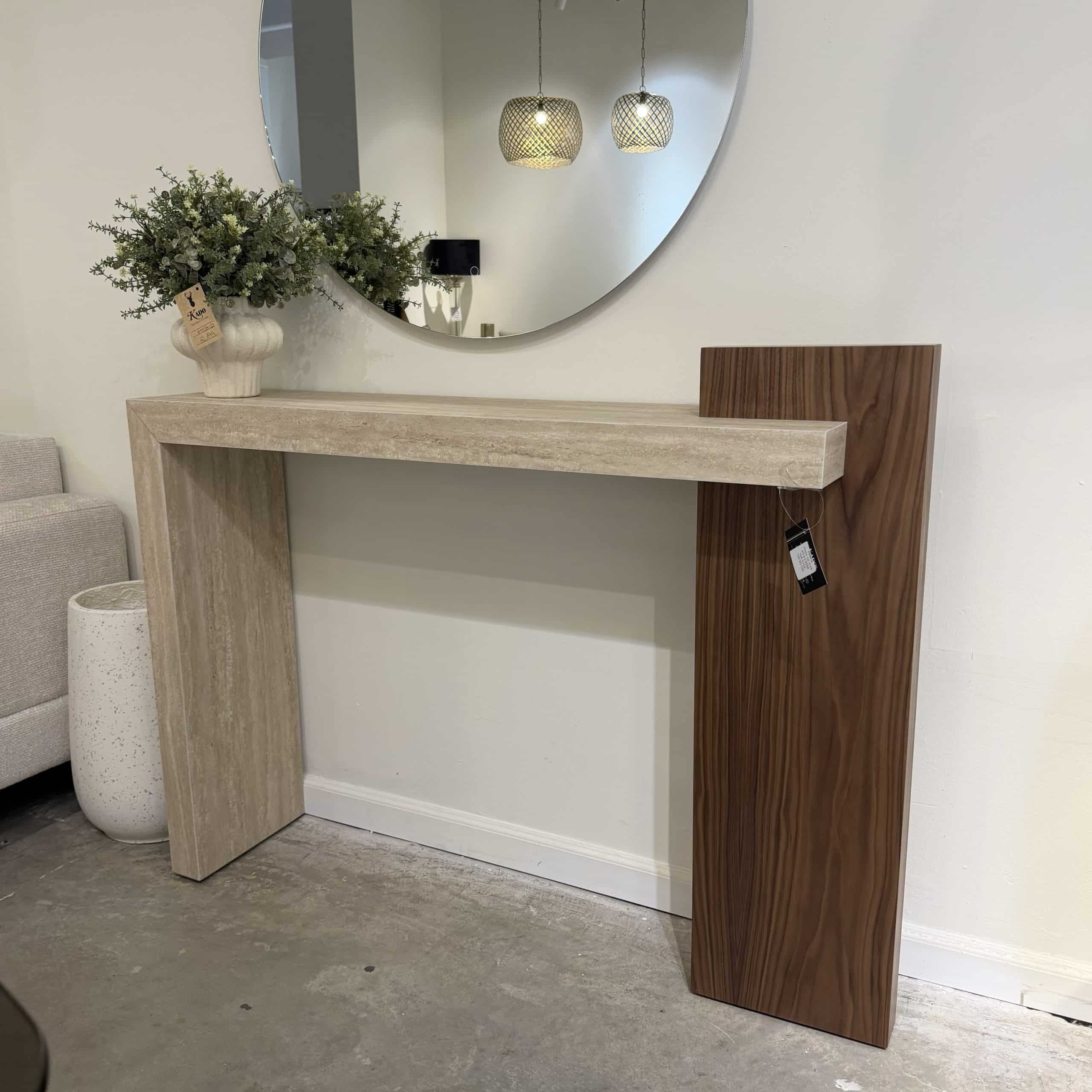 קונסולה יוקרתית דגם בלאר | בעיצוב אישי קונסולה יוקרתית דגם בלאר | בעיצוב אישי