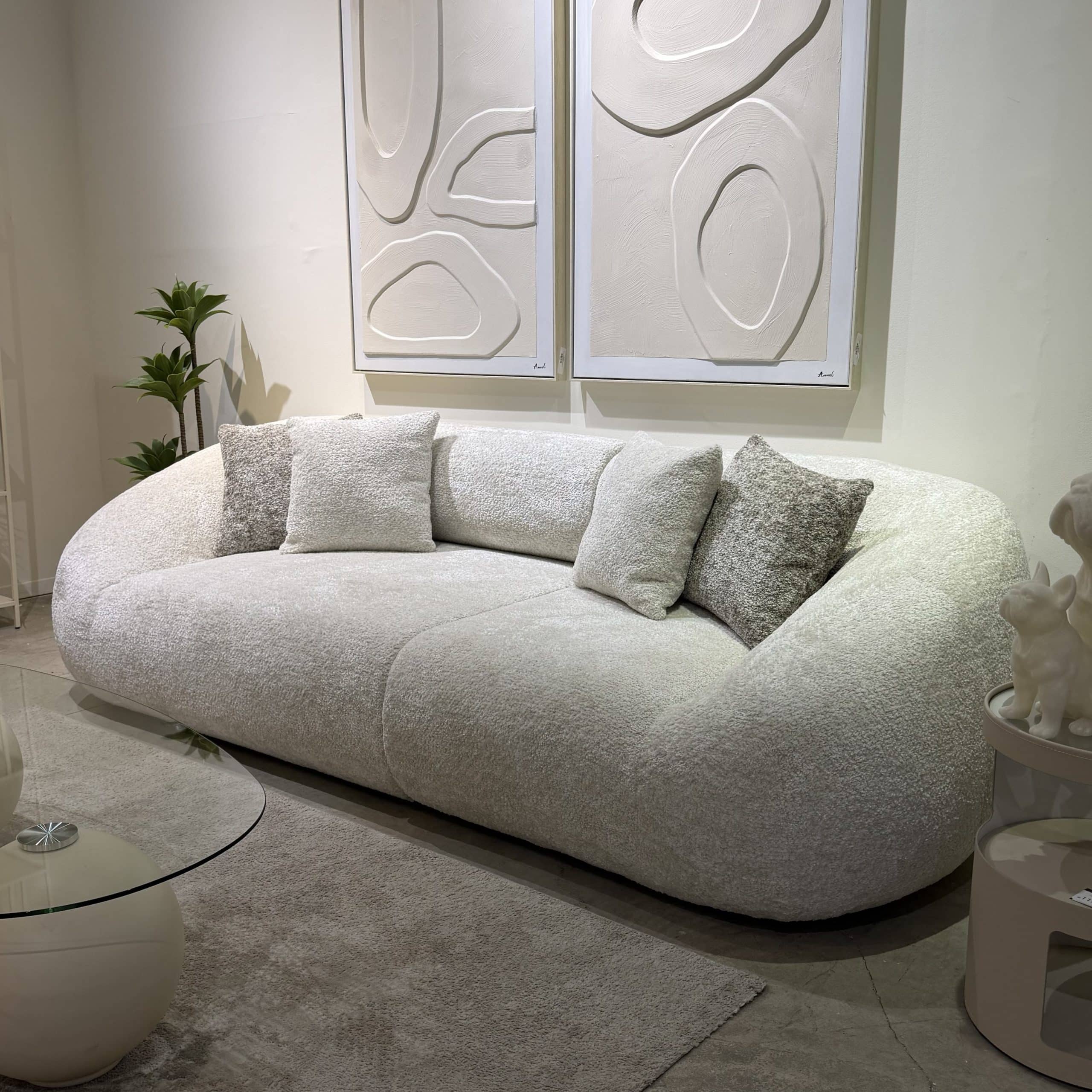 ספה מודרנית אורו בד פלאפי שמנת דגם ראונדי