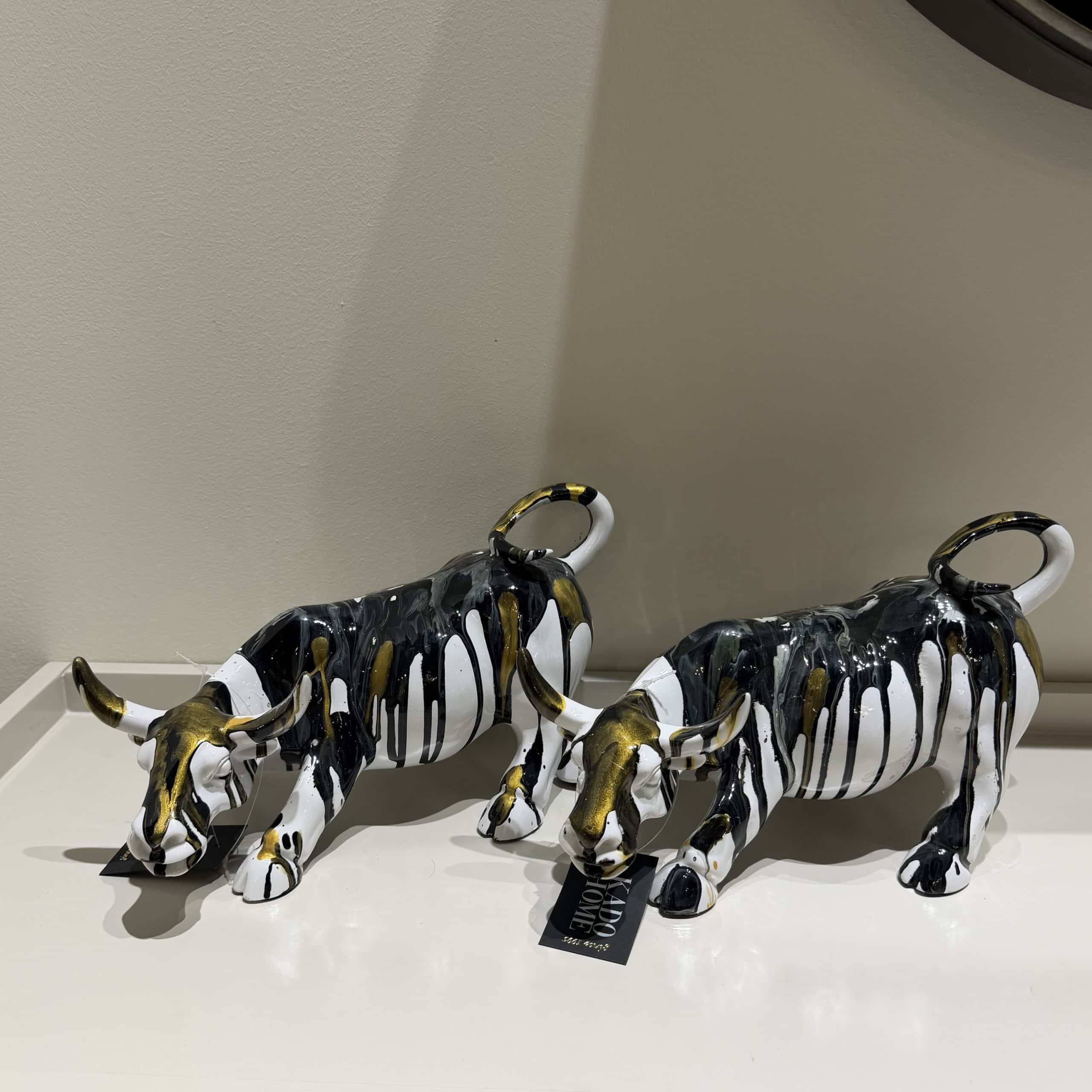 פסל שור צבעוני יוקרתי 30/17/15 ס״מ דגם סופיה פסל שור צבעוני יוקרתי 30/17/15 ס״מ דגם סופיה