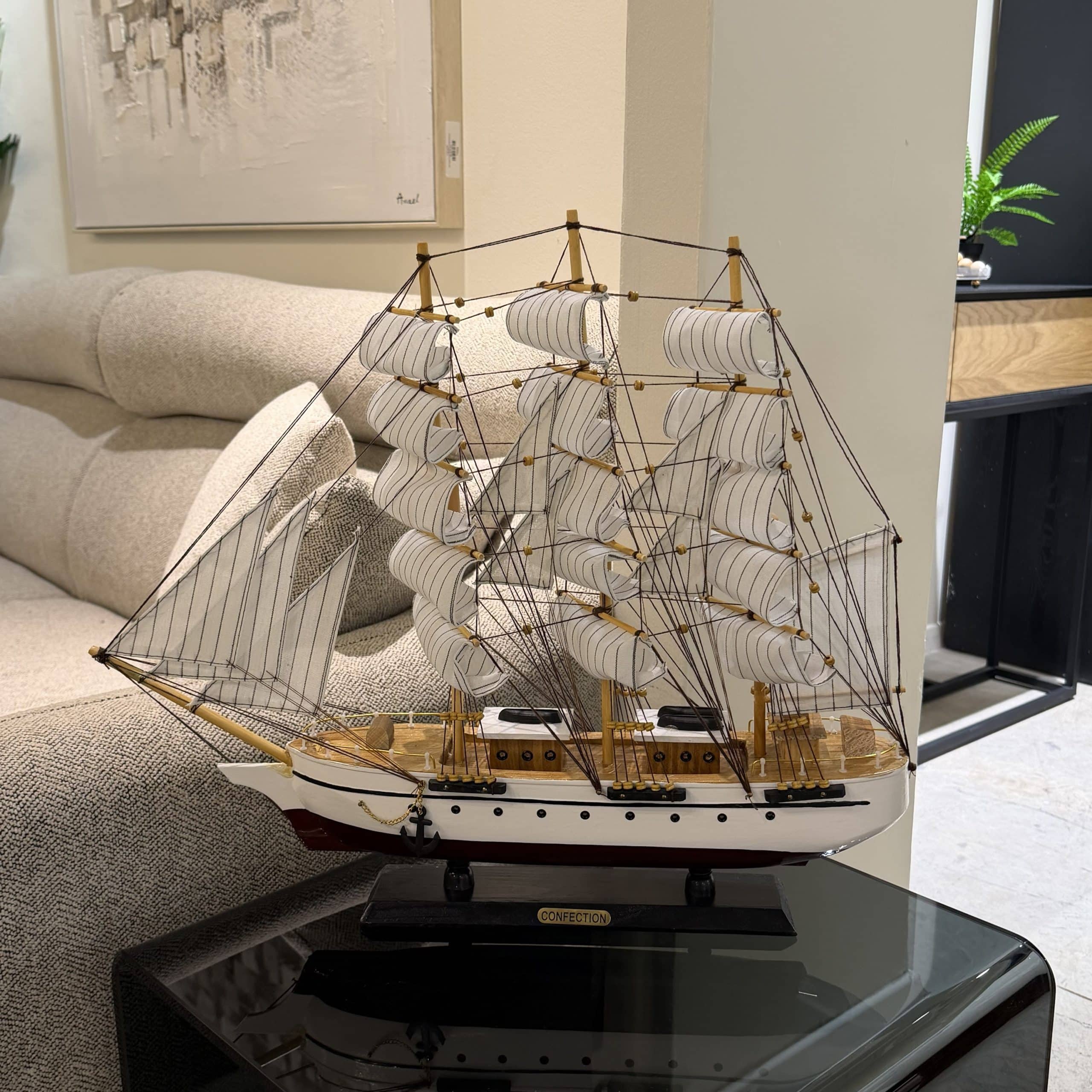 יאכטה ספינה עץ שמנת בינונית 60/10/49 ס״מ דגם סופיה