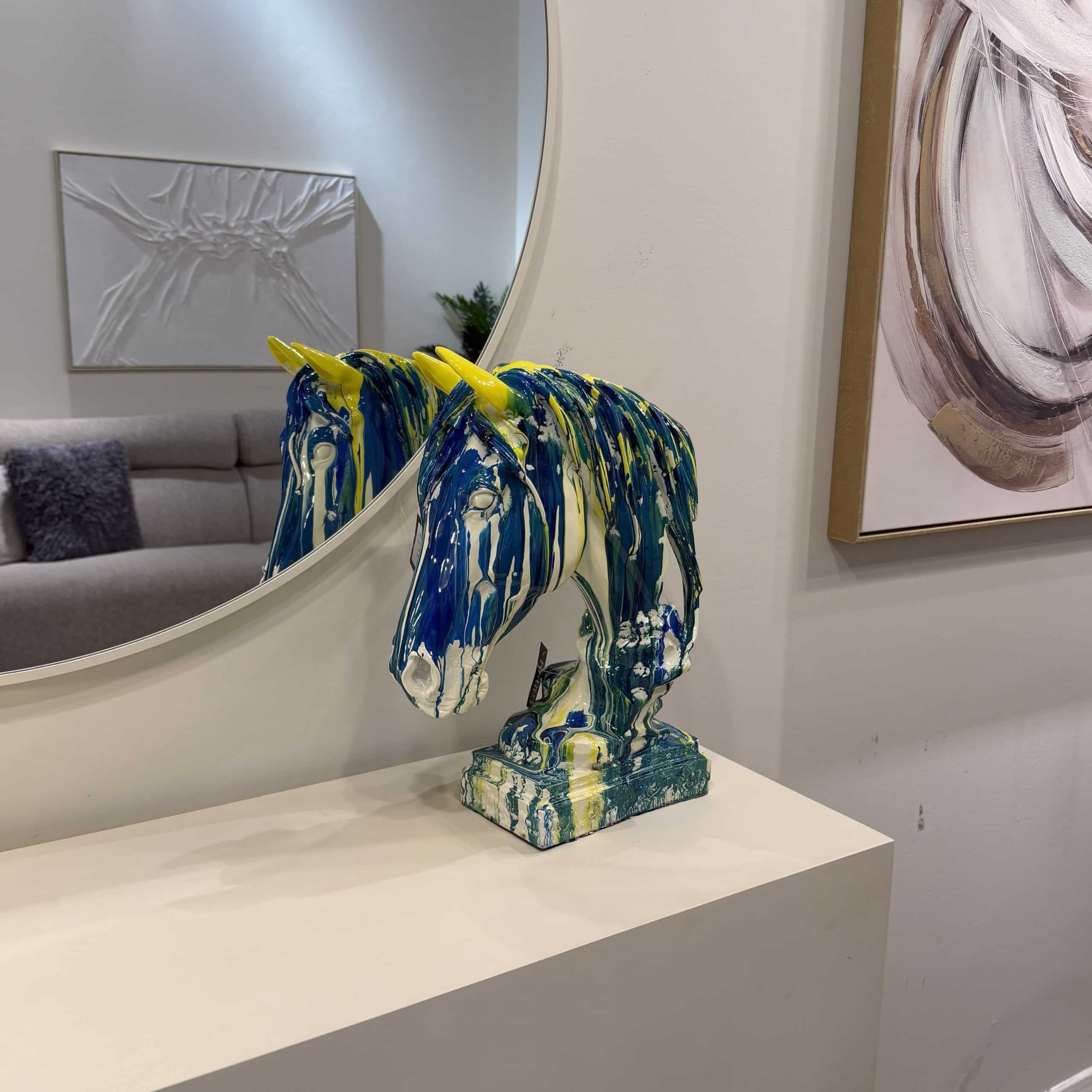פסל ראש סוס יוקרתי צבעוני דגם איקו פסל ראש סוס יוקרתי צבעוני דגם איקו