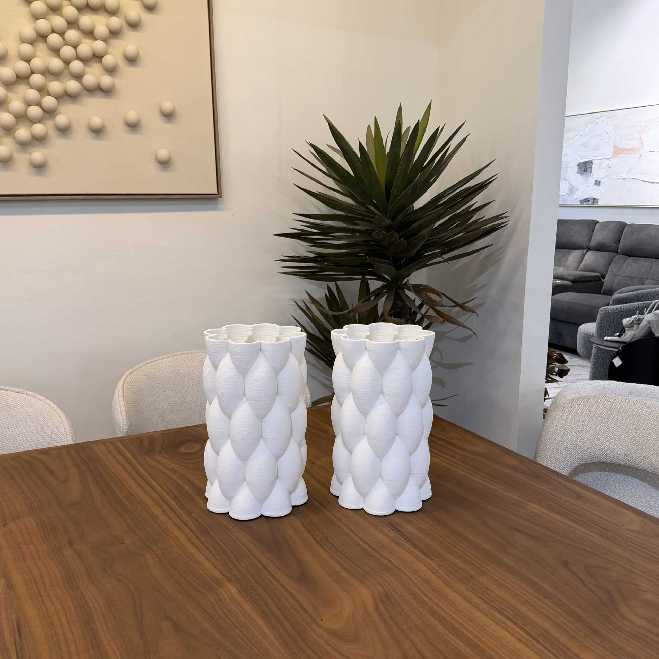 כד קרמיקה מעוצב מודפס עיגולים לבן שבור דגם סופיה