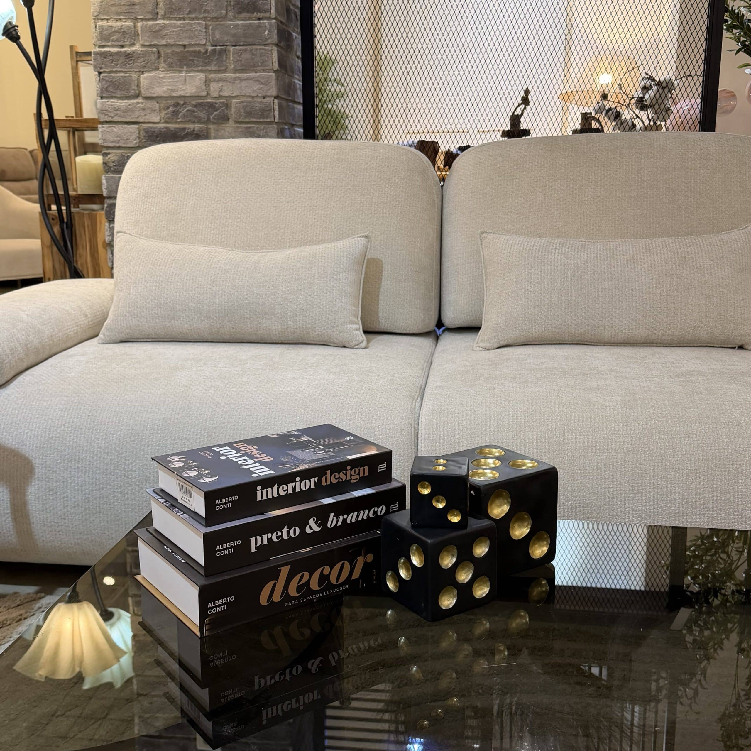 סט 3 קוביות דקורטיביות שחור וזהב דגם סופיה