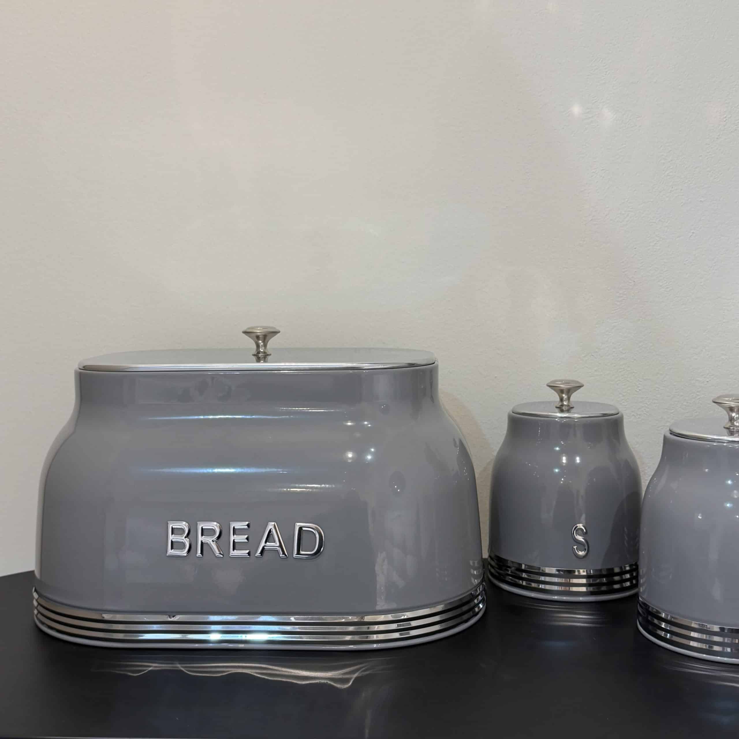 סט תה קפה סוכר וקופסאת לחם כיתוב כסוף דגם סופיה