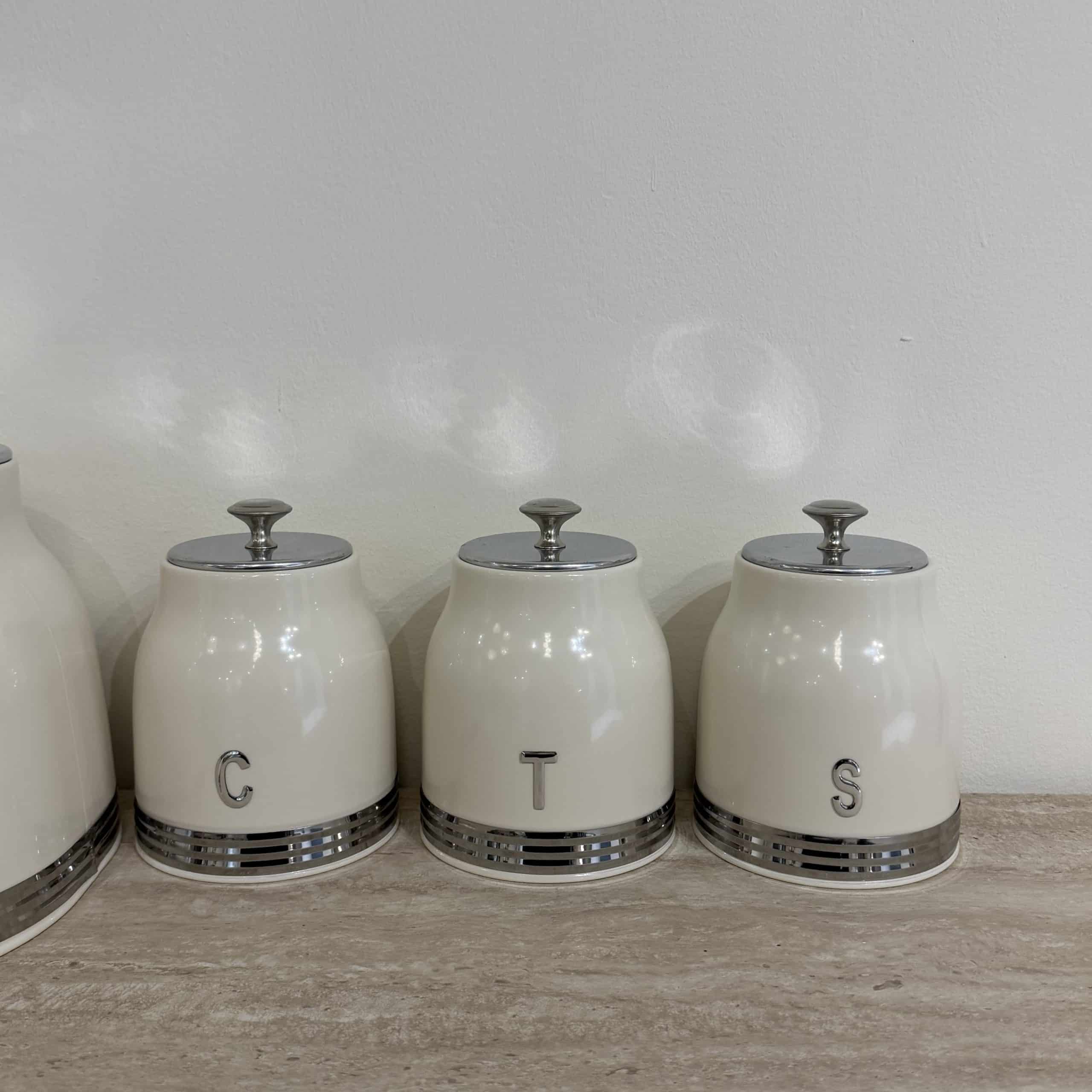 סט תה קפה סוכר קרם וקופסאת לחם כיתוב כסף דגם סופיה