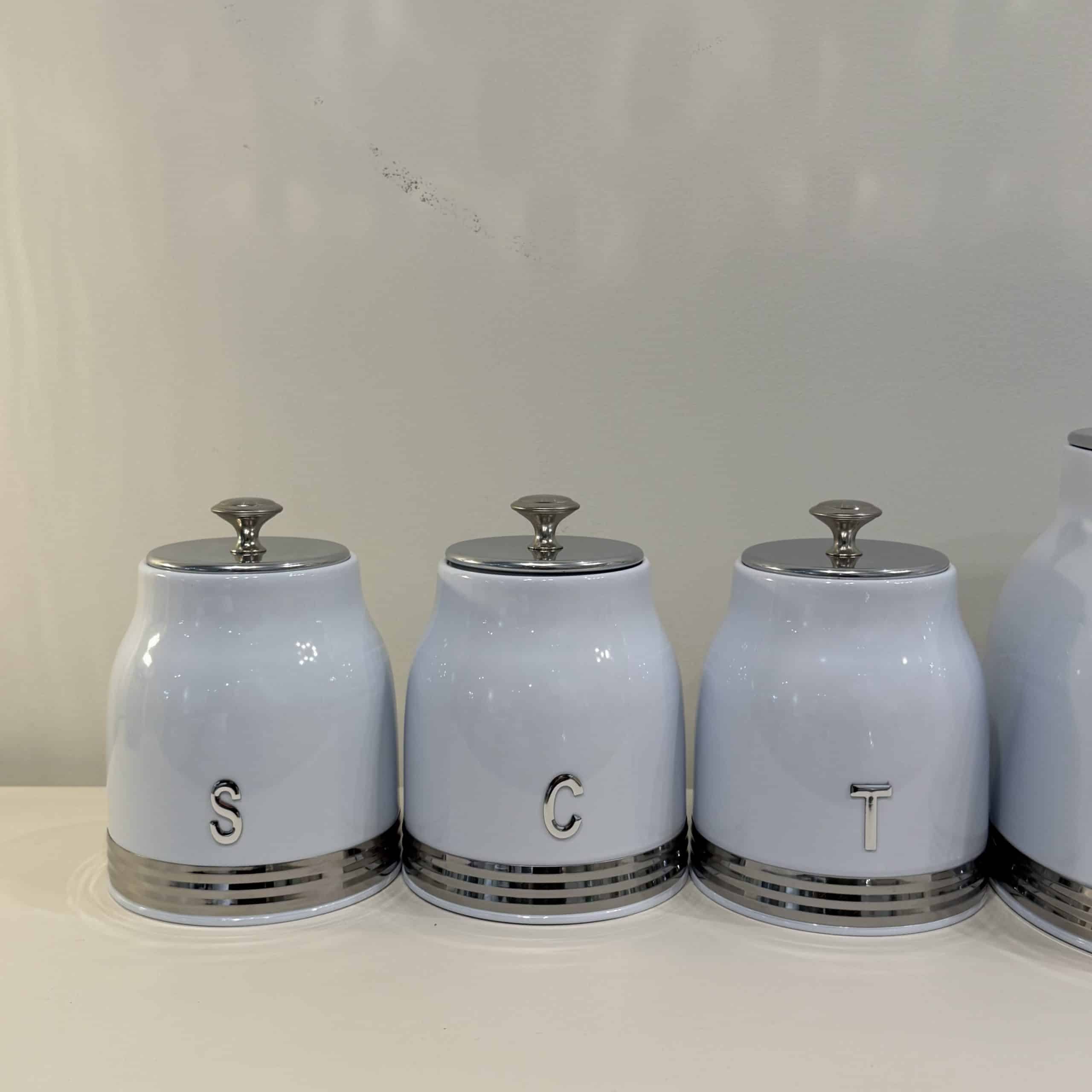 סט תה קפה סוכר לבן וקופסאת לחם כיתוב כסוף דגם סופיה