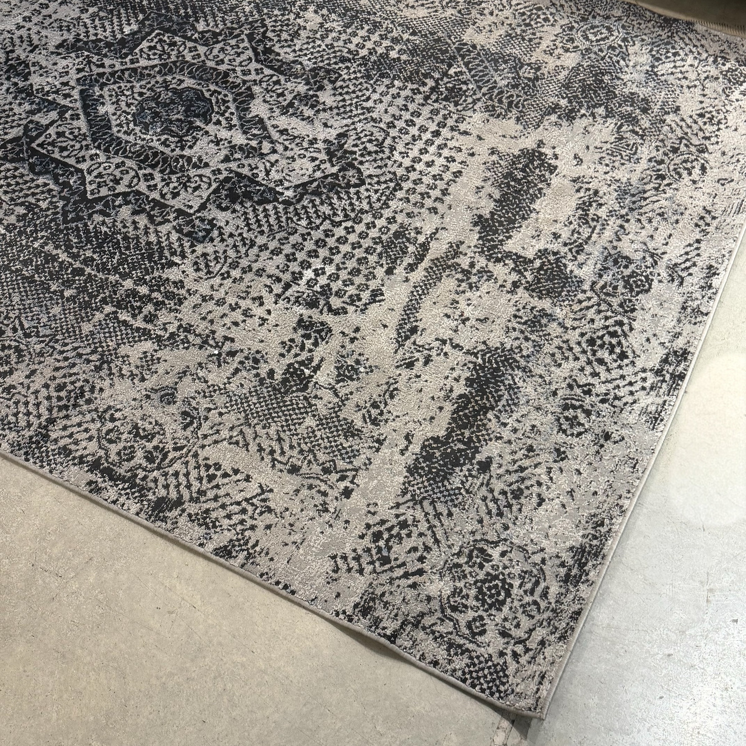 שטיח מעוצב בסגנון וינטג דגם רומא 160/230