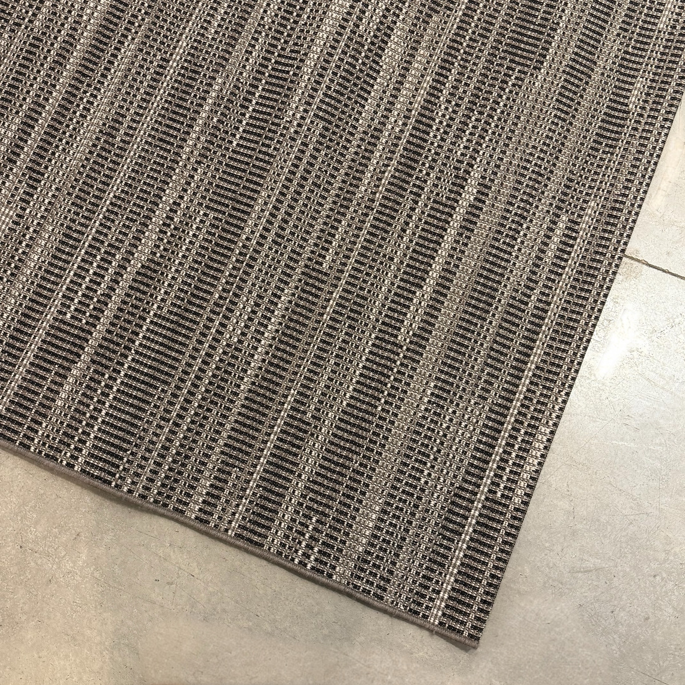 שטיח מעוצב פסים 160/230 דגם סטאר שטיח מעוצב פסים 160/230 דגם סטאר