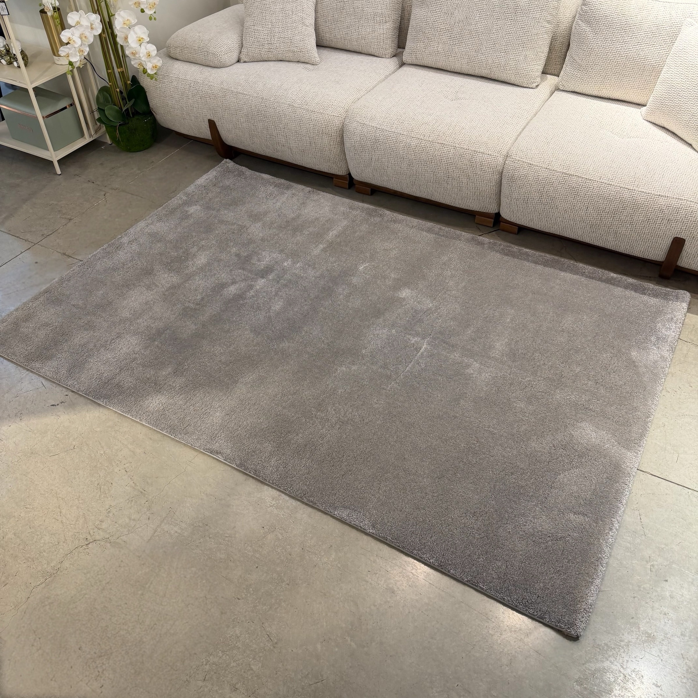 שטיח מעוצב גוון אפור 160/230 דגם פארמה