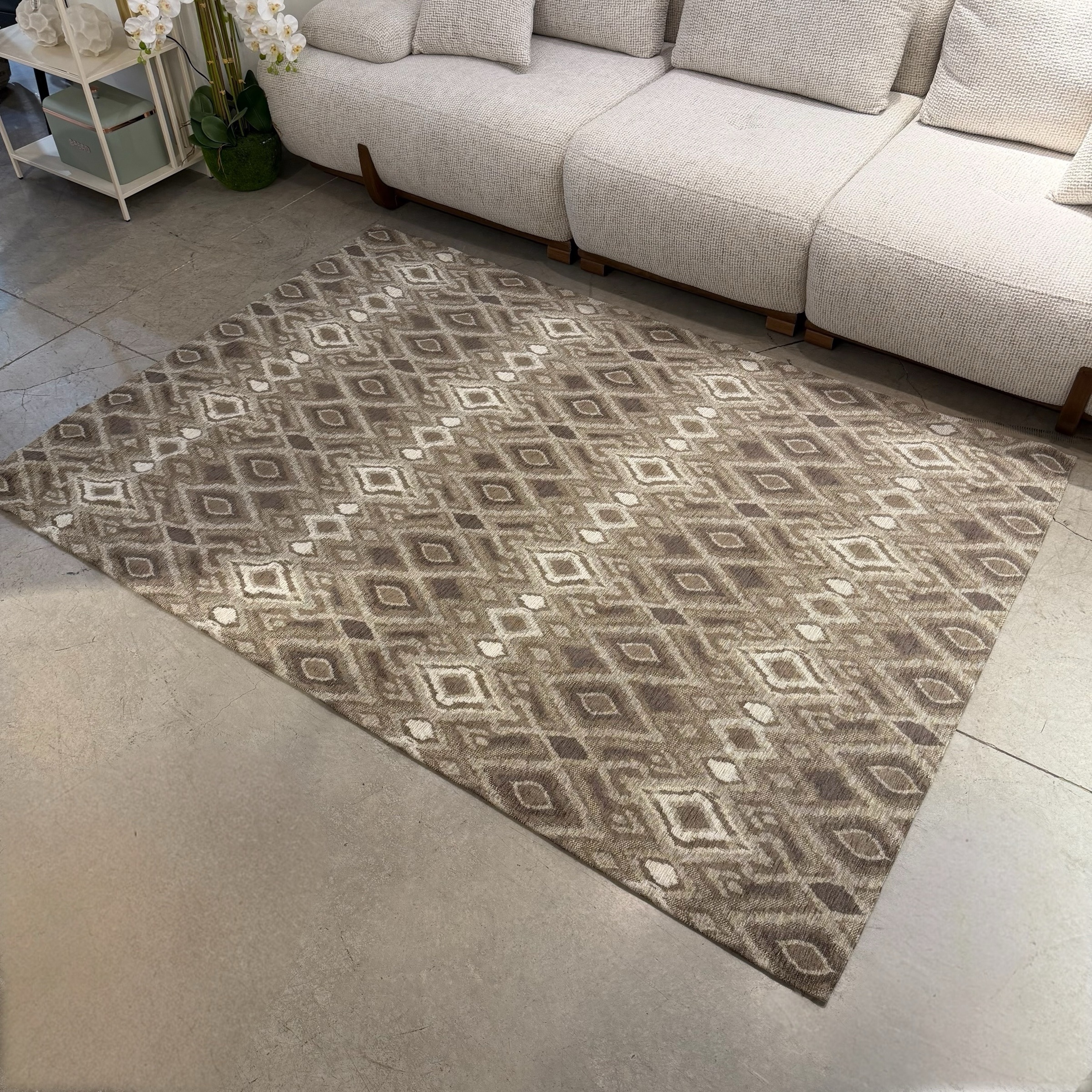 שטיח יוקרתי חום בשילוב בזי 160/230 דגם בראון - חיסול!