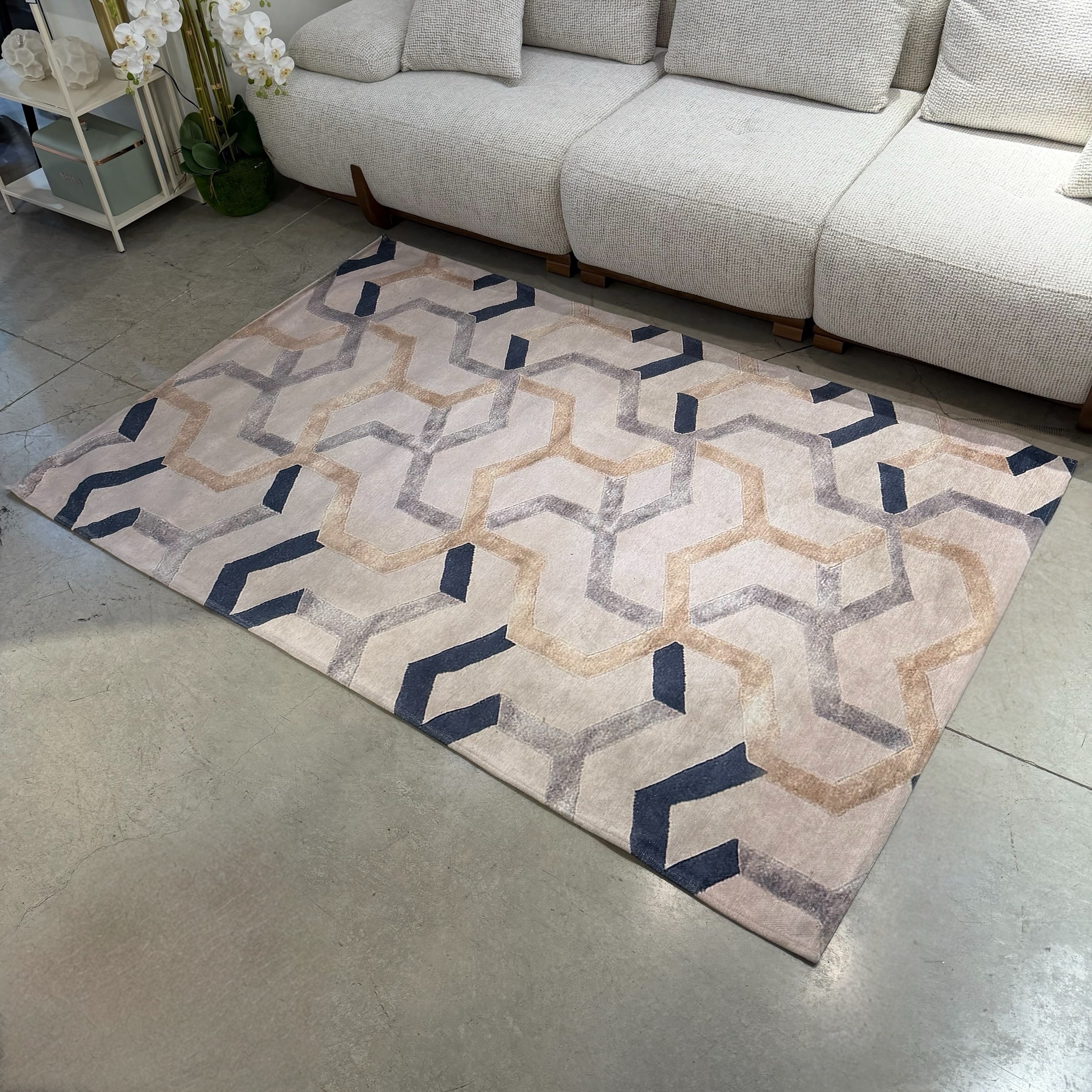 שטיח מעוצב כחול קרם 160/230 דגם חן - חיסול! שטיח מעוצב כחול קרם 160/230 דגם חן - חיסול!