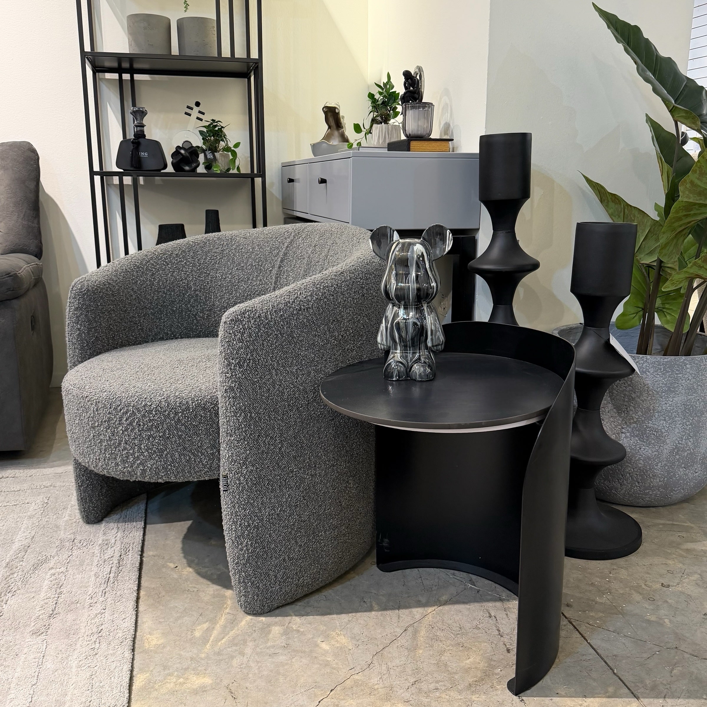 פסל דובי מעוצב צבעוני לב בבטן 28 ס״מ דגם סופיה