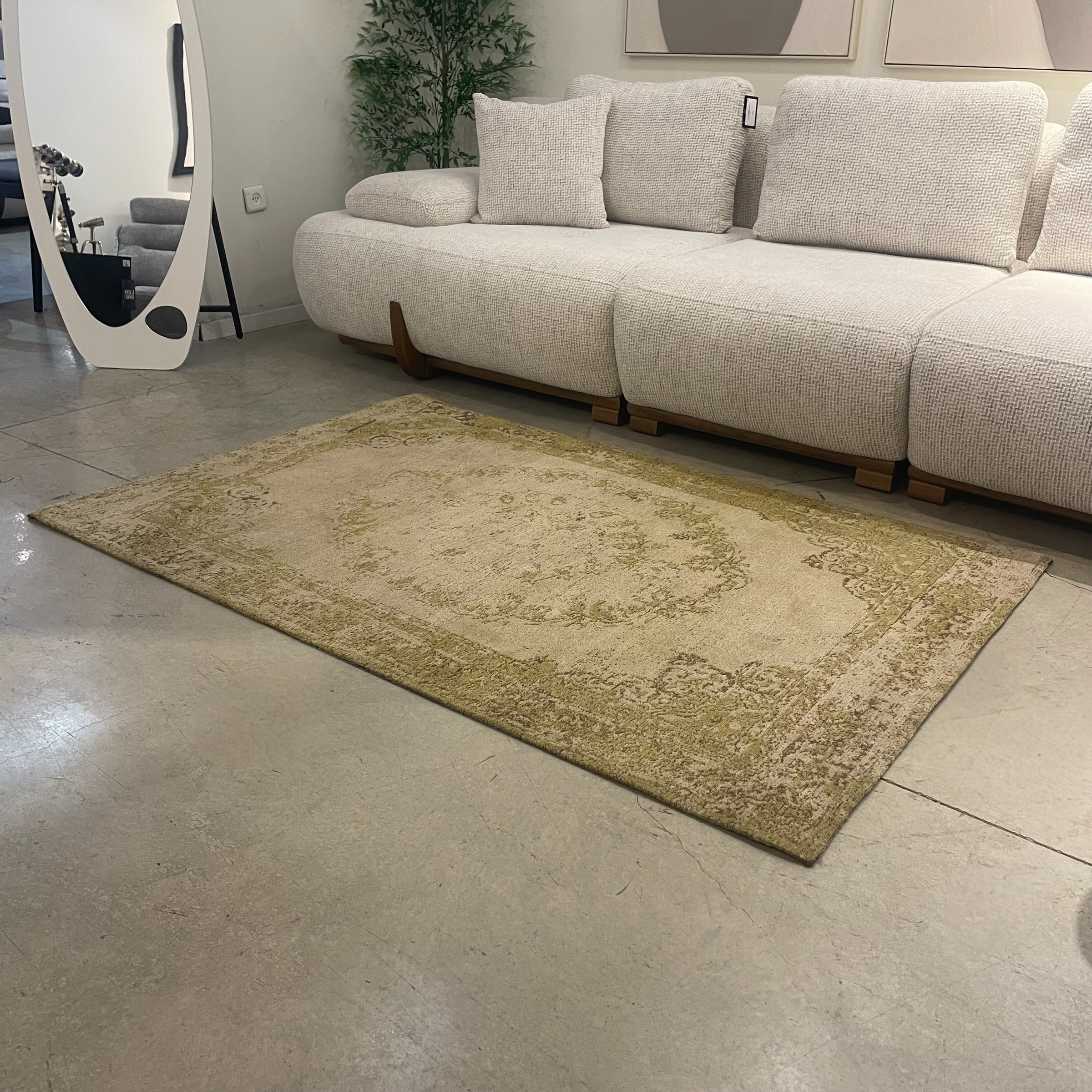 שטיח מרוקאי חרדל מדליון מרכזי 120/180 דגם הרודס