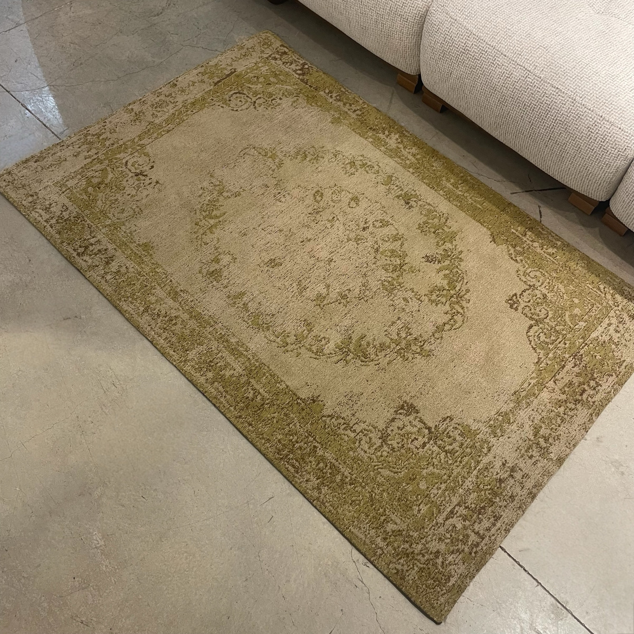 שטיח מרוקאי חרדל מדליון מרכזי 120/180 דגם הרודס