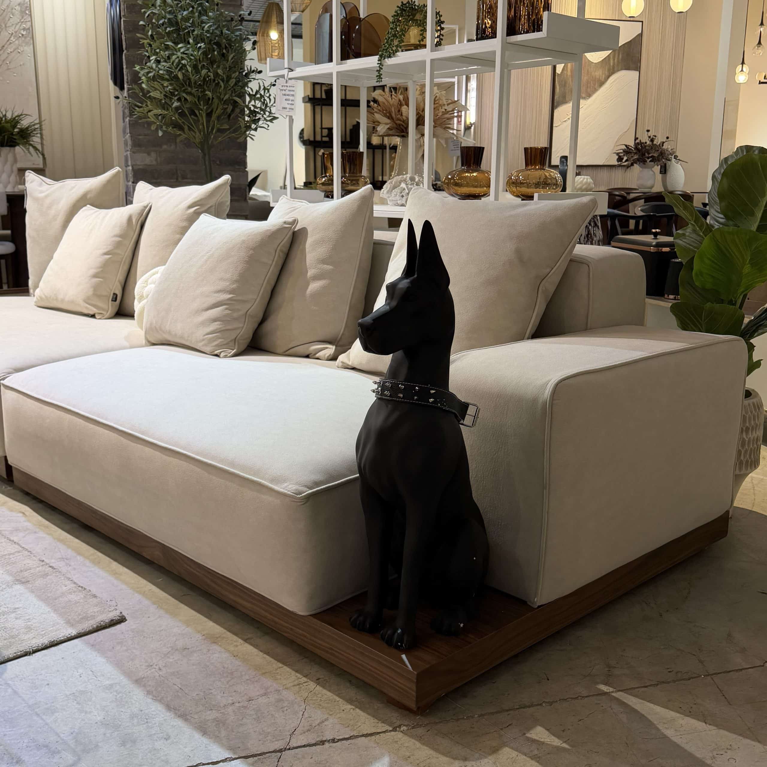 פסל כלב רצפתי שחור מיוחד 31/74 ס״מ דגם סופיה פסל כלב רצפתי שחור מיוחד 31/74 ס״מ דגם סופיה