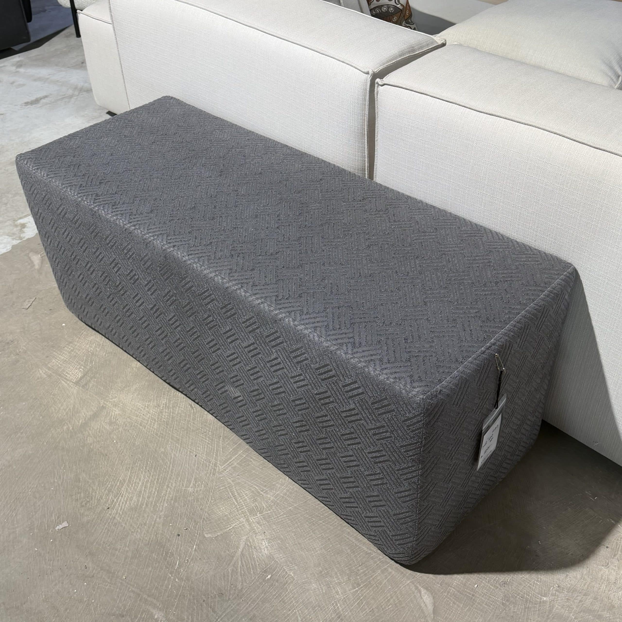 הדום מעוצב מלבני בד אפור - חיסול עודפים!