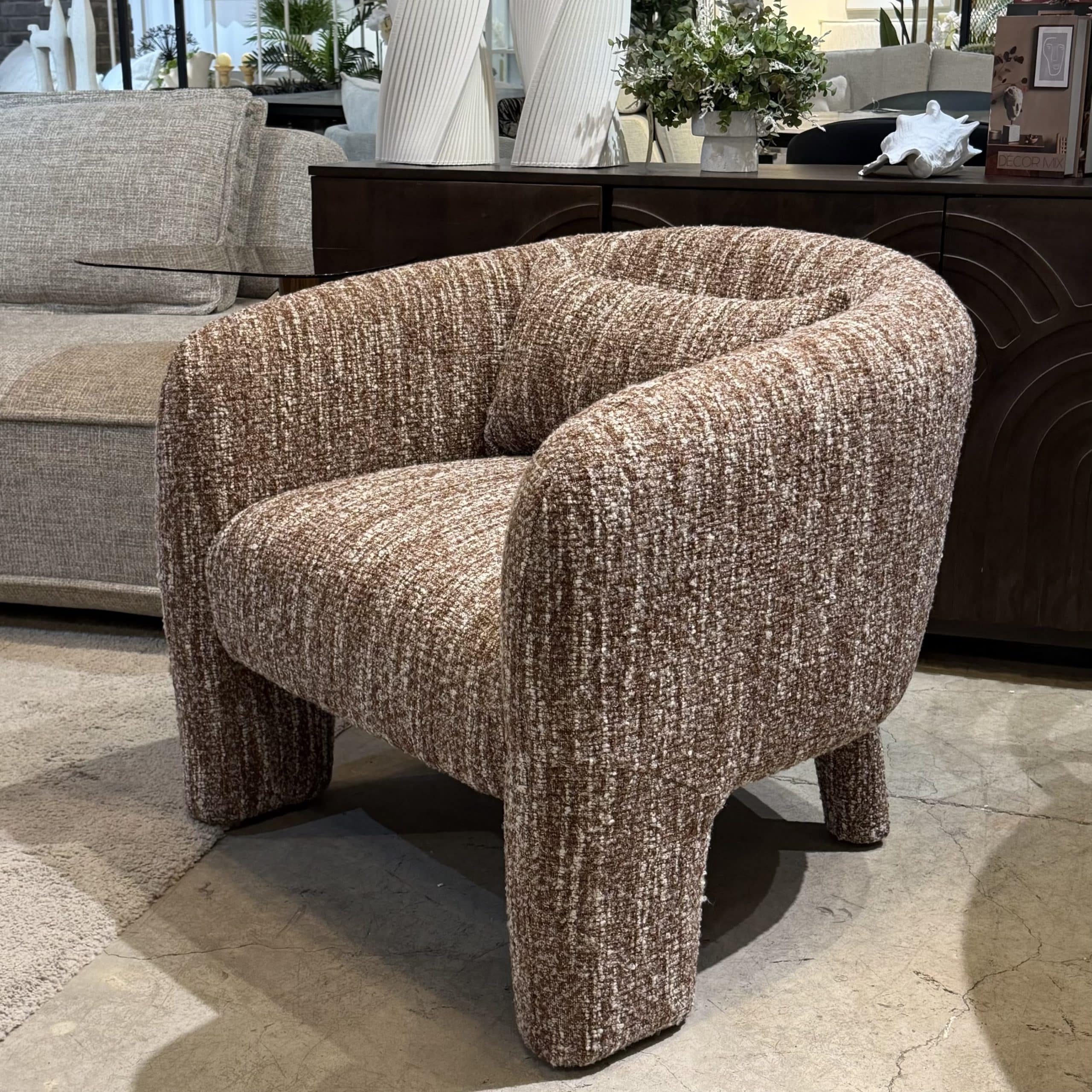 כורסא מעוצבת אוניקס בד חמרה משולב שמנת דגם ראונדי