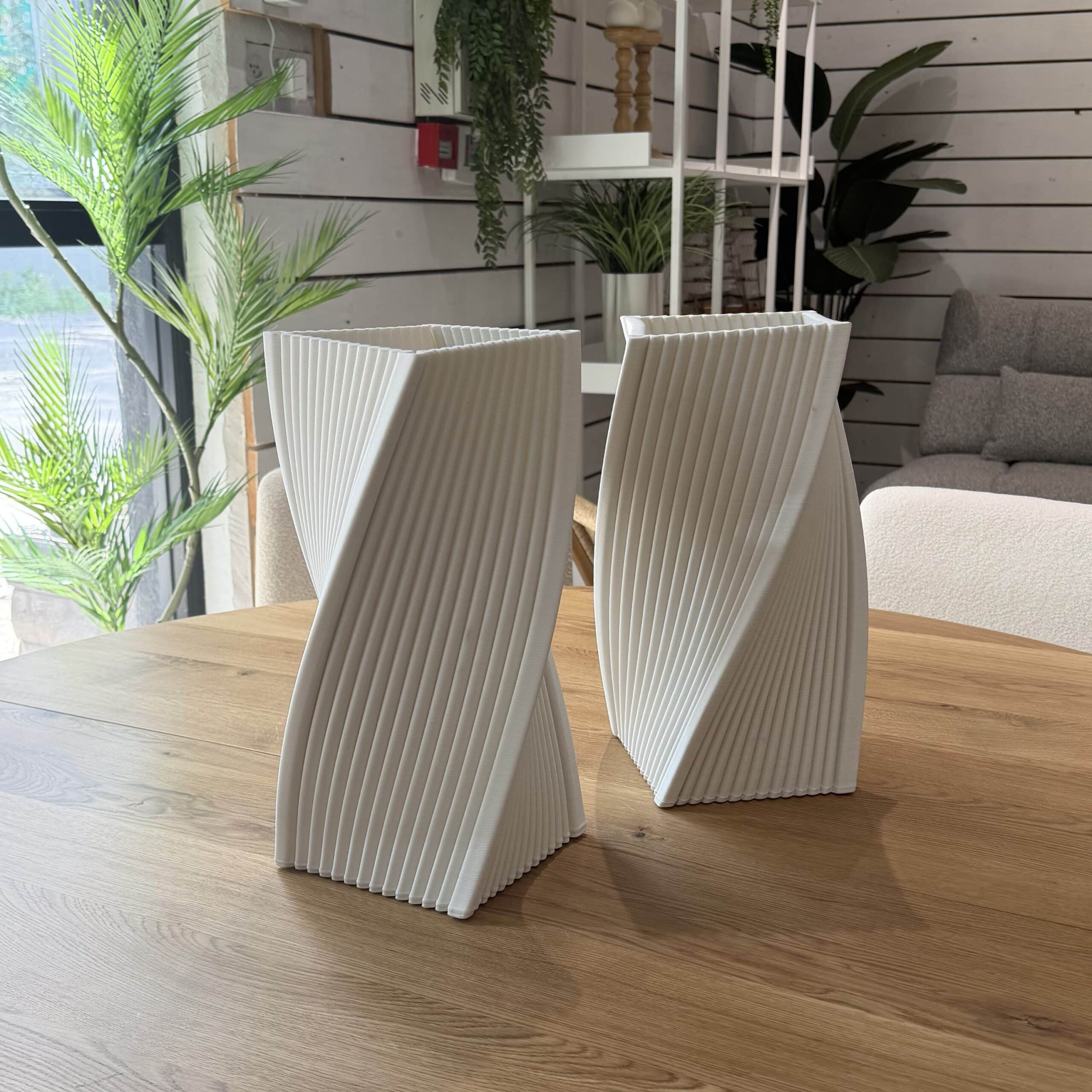 כד קרמיקה מודפסת ריבוע אלכסוני לבן שבור דגם סופיה