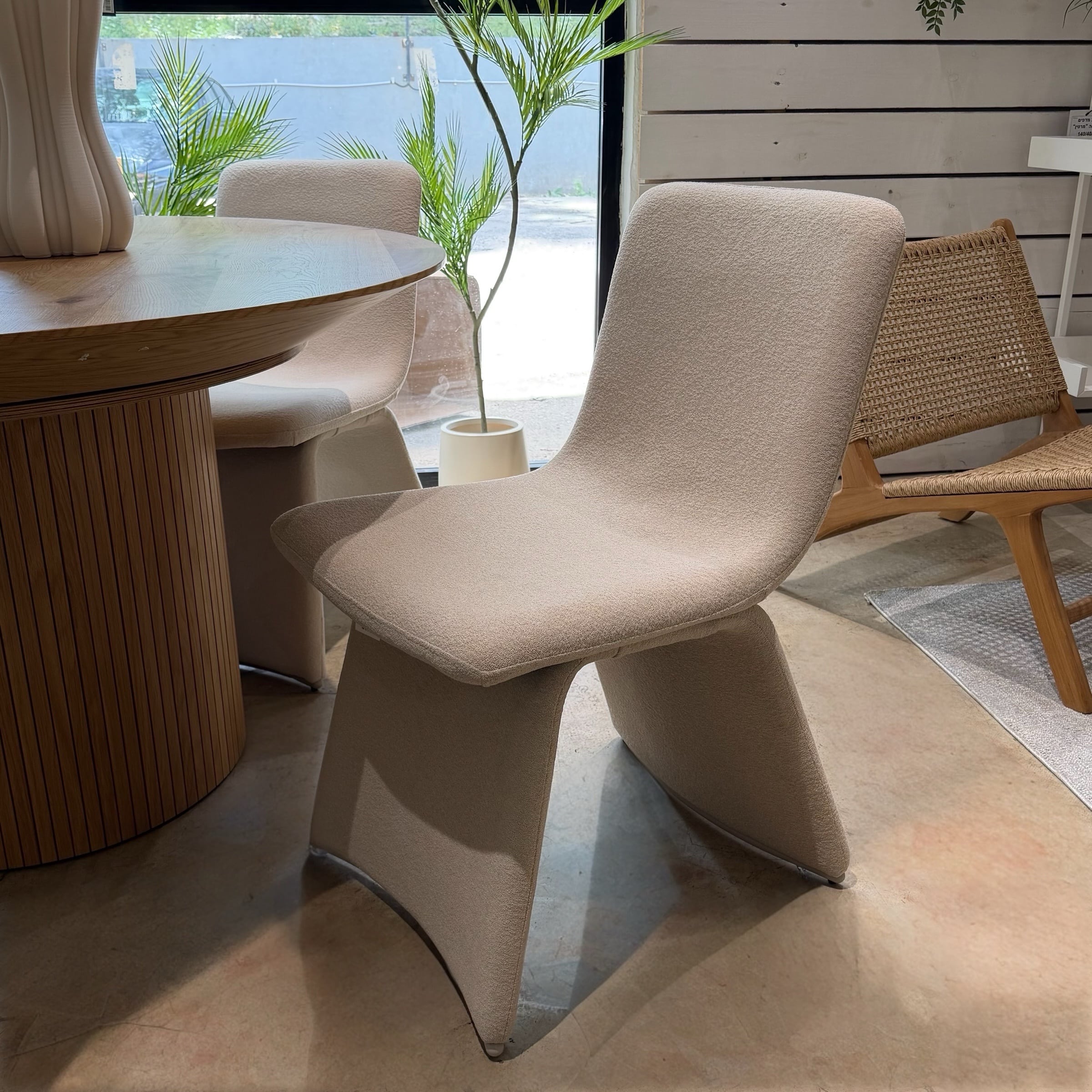 כיסא יוקרתי דייגו אריג בז דגם ויקטוריה