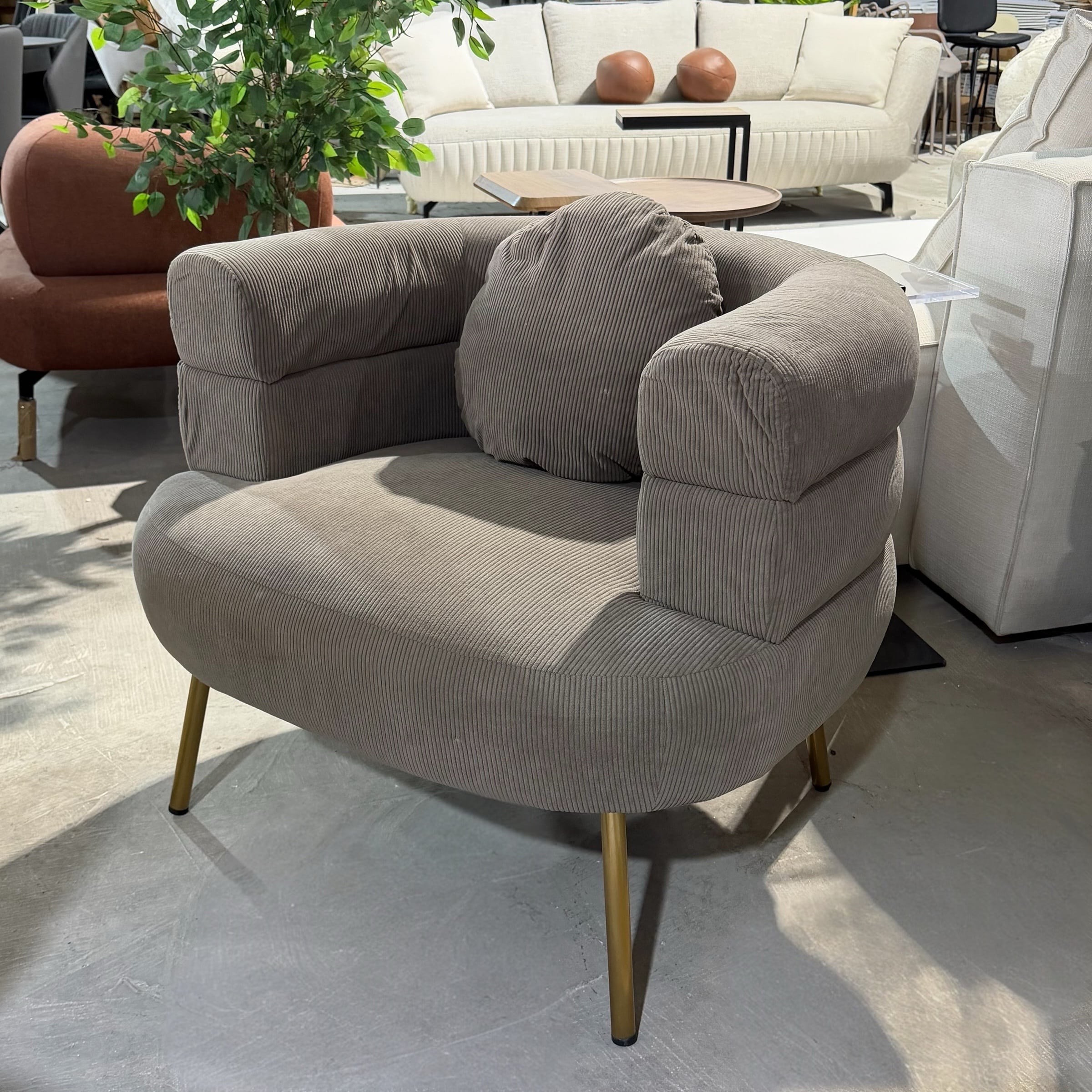 כורסא יחיד שמפניה רגל זהב - חיסול עודפים!